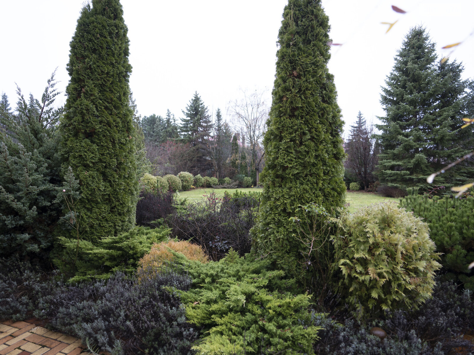 двухэтажный дом с отоплением, 220 кв. м, кирпич. Продажа в Хлепче фото 1