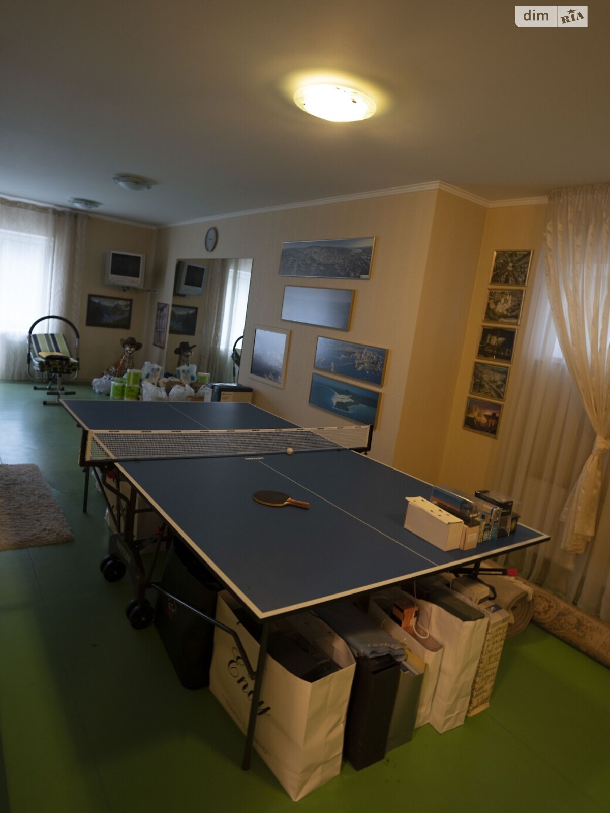 двухэтажный дом с отоплением, 220 кв. м, кирпич. Продажа в Хлепче фото 1