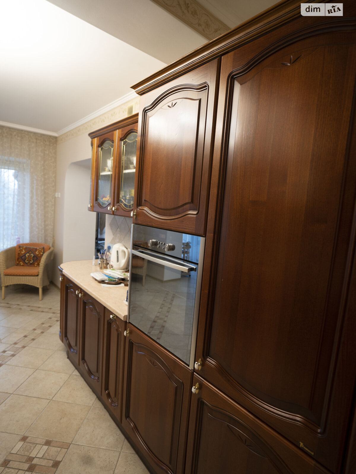 двухэтажный дом с отоплением, 220 кв. м, кирпич. Продажа в Хлепче фото 1