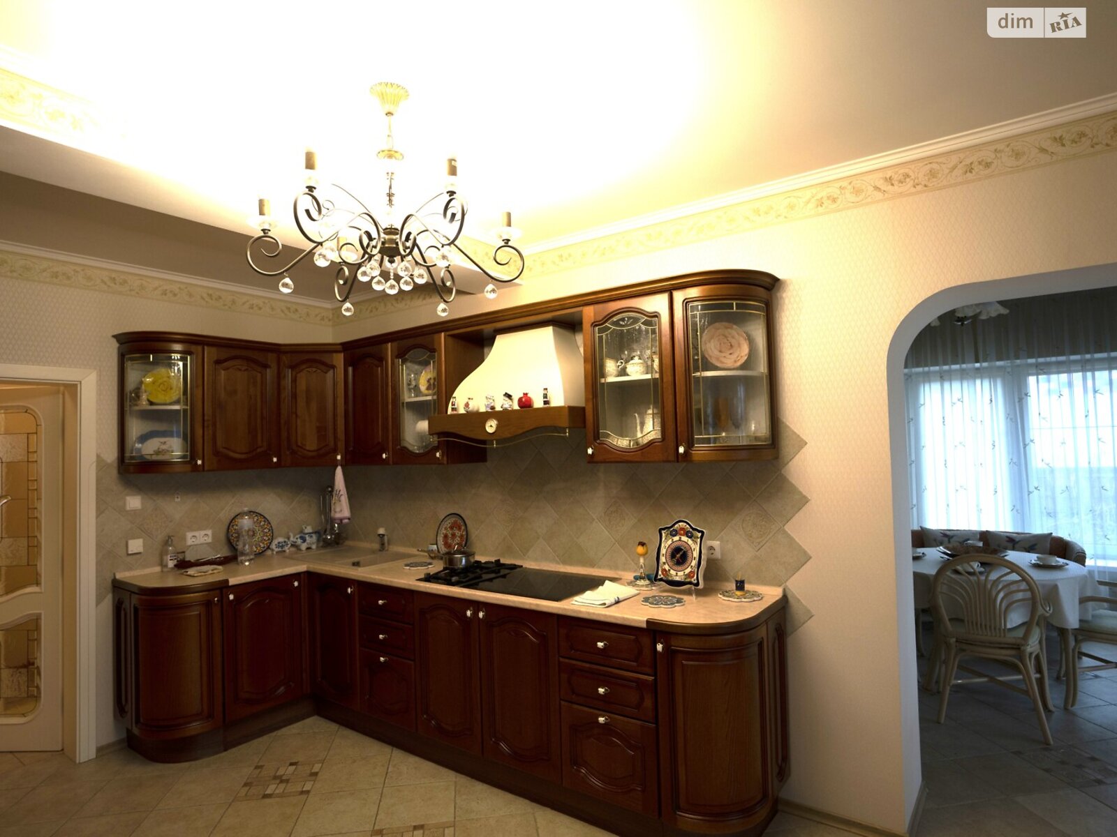 двухэтажный дом с отоплением, 220 кв. м, кирпич. Продажа в Хлепче фото 1