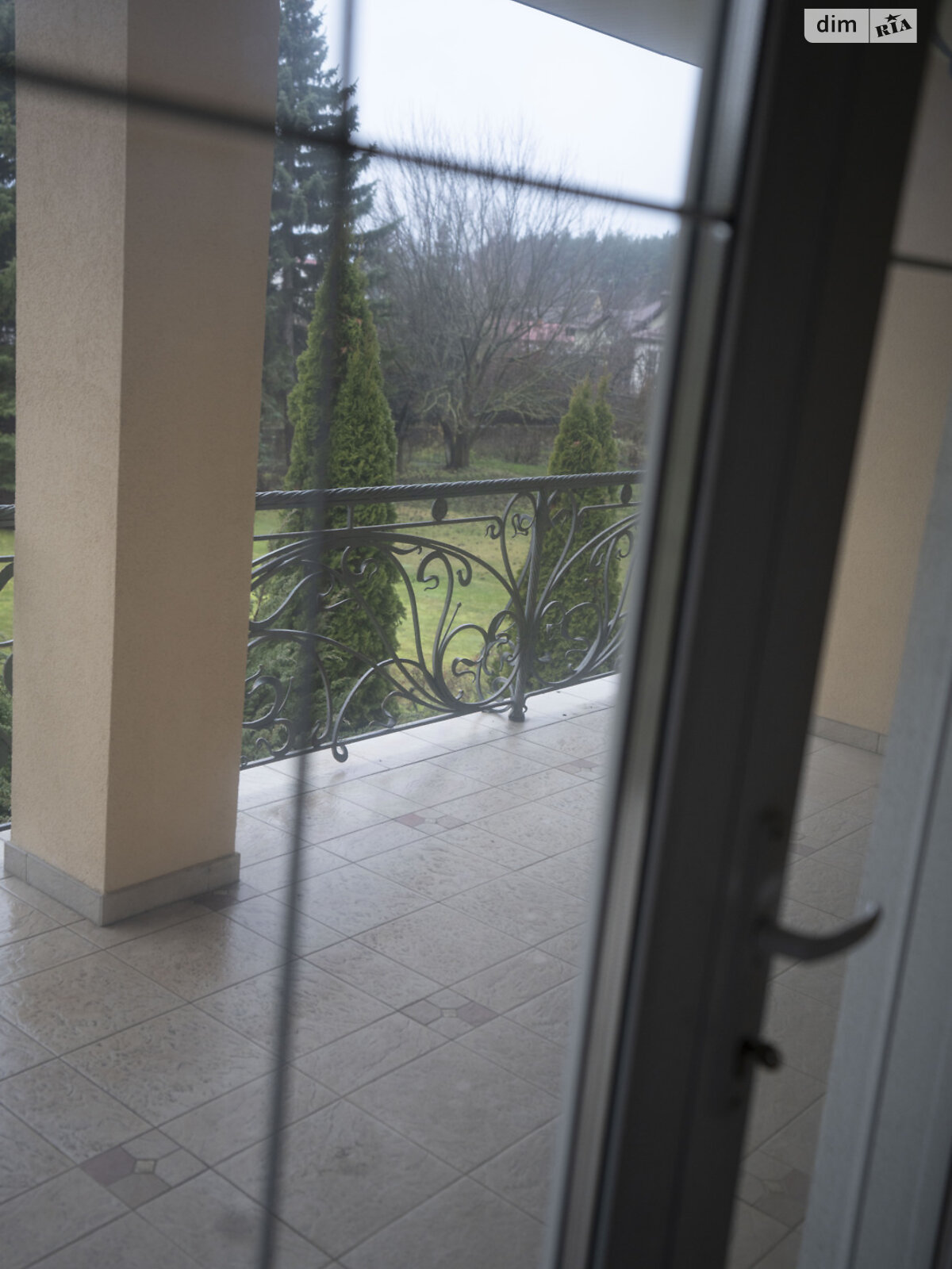 двухэтажный дом с отоплением, 220 кв. м, кирпич. Продажа в Хлепче фото 1