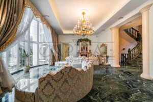 трехэтажный дом с гаражом, 1200 кв. м, кирпич. Продажа в Хлепче фото 2