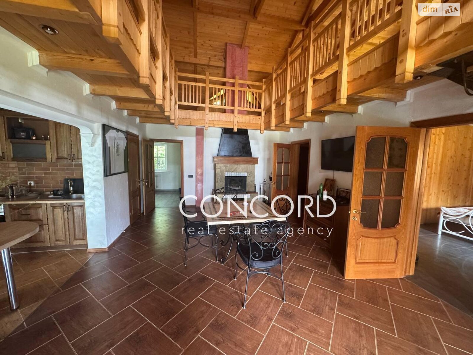 трехэтажный дом с отоплением, 725.9 кв. м, кирпич. Продажа в Хлепче фото 1 трехэтажный дом с отоплением, 725.9 кв. м, кирпич. Продажа в Хлепче фото 1