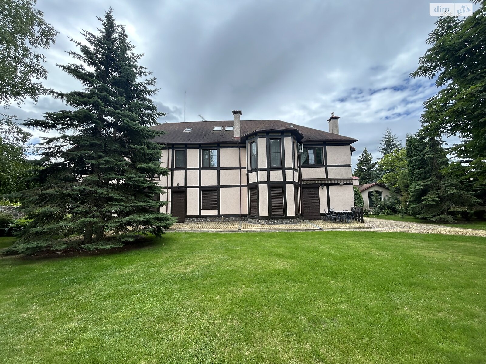 двухэтажный дом, 400 кв. м, кирпич. Продажа в Хлепче фото 1 двухэтажный дом, 400 кв. м, кирпич. Продажа в Хлепче фото 1