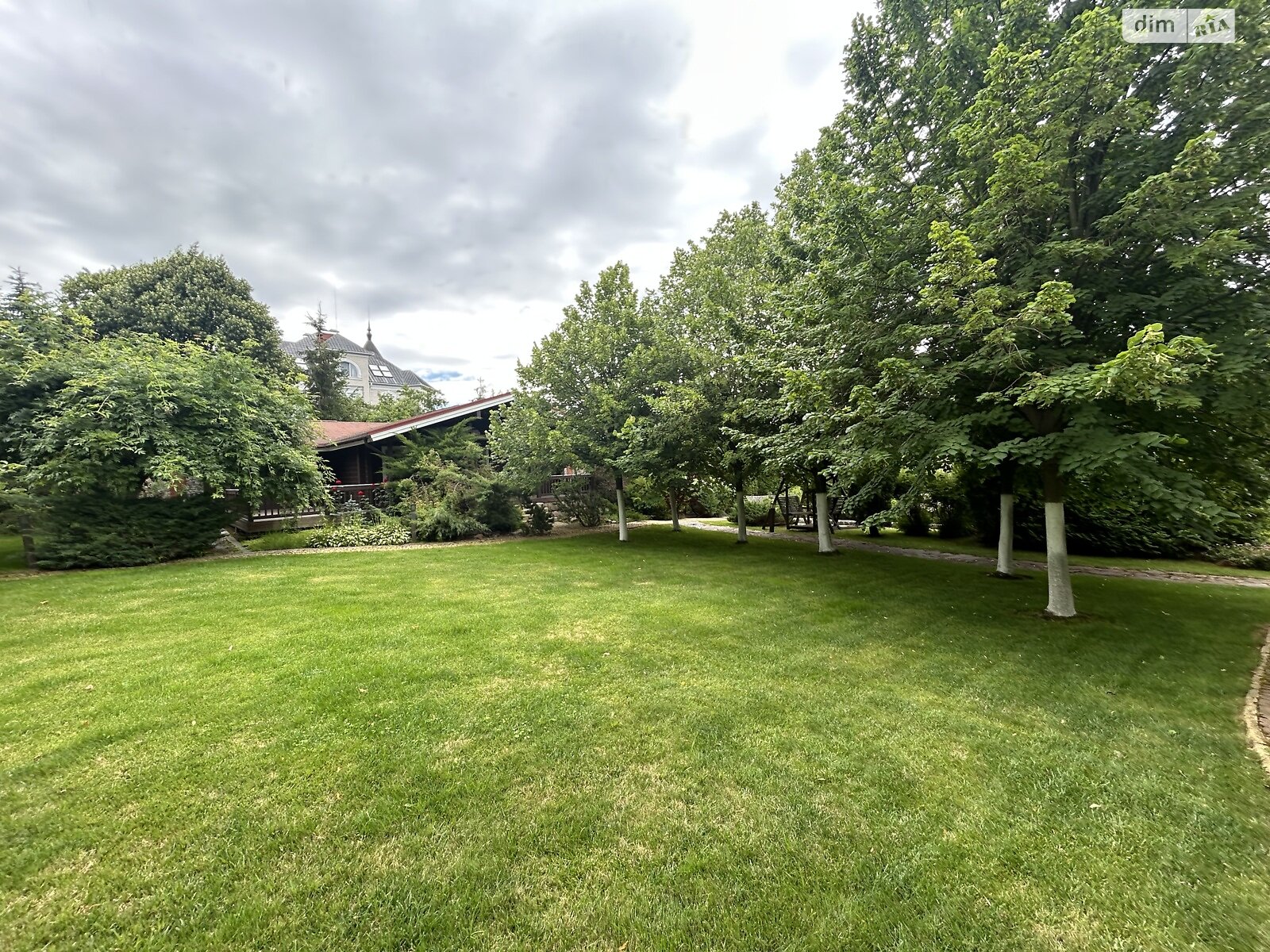 двухэтажный дом, 400 кв. м, кирпич. Продажа в Хлепче фото 1 двухэтажный дом, 400 кв. м, кирпич. Продажа в Хлепче фото 1