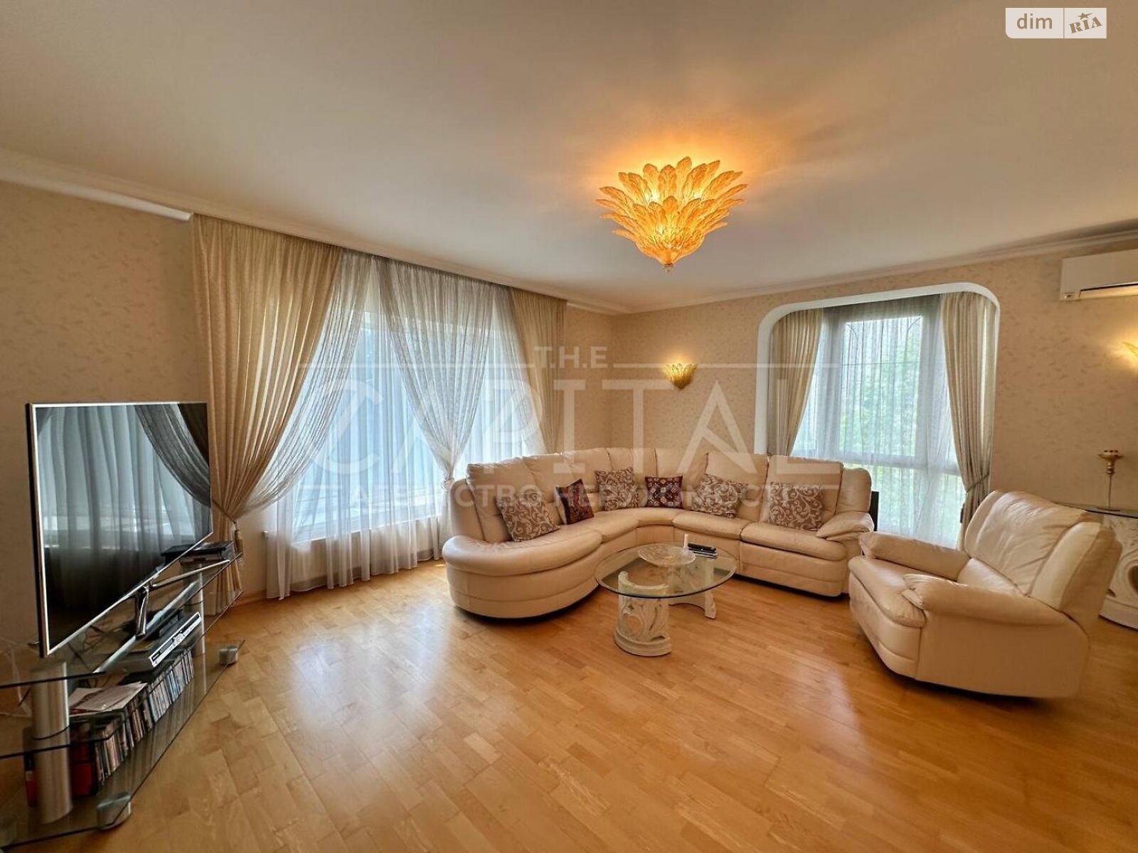 двоповерховий будинок з гаражем, 350 кв. м, цегла. Продаж у Хлепчі фото 1