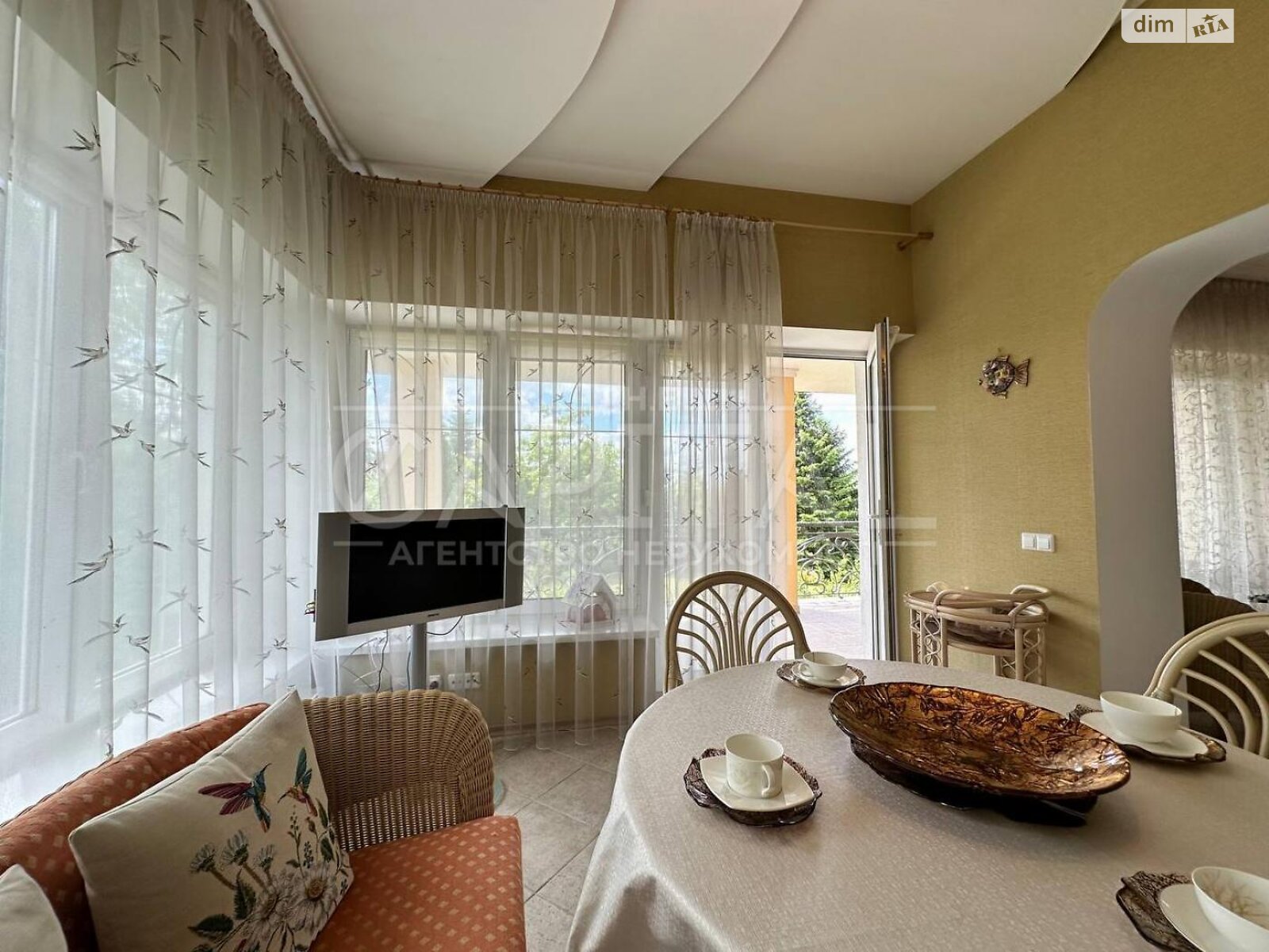 двоповерховий будинок з гаражем, 350 кв. м, цегла. Продаж у Хлепчі фото 1