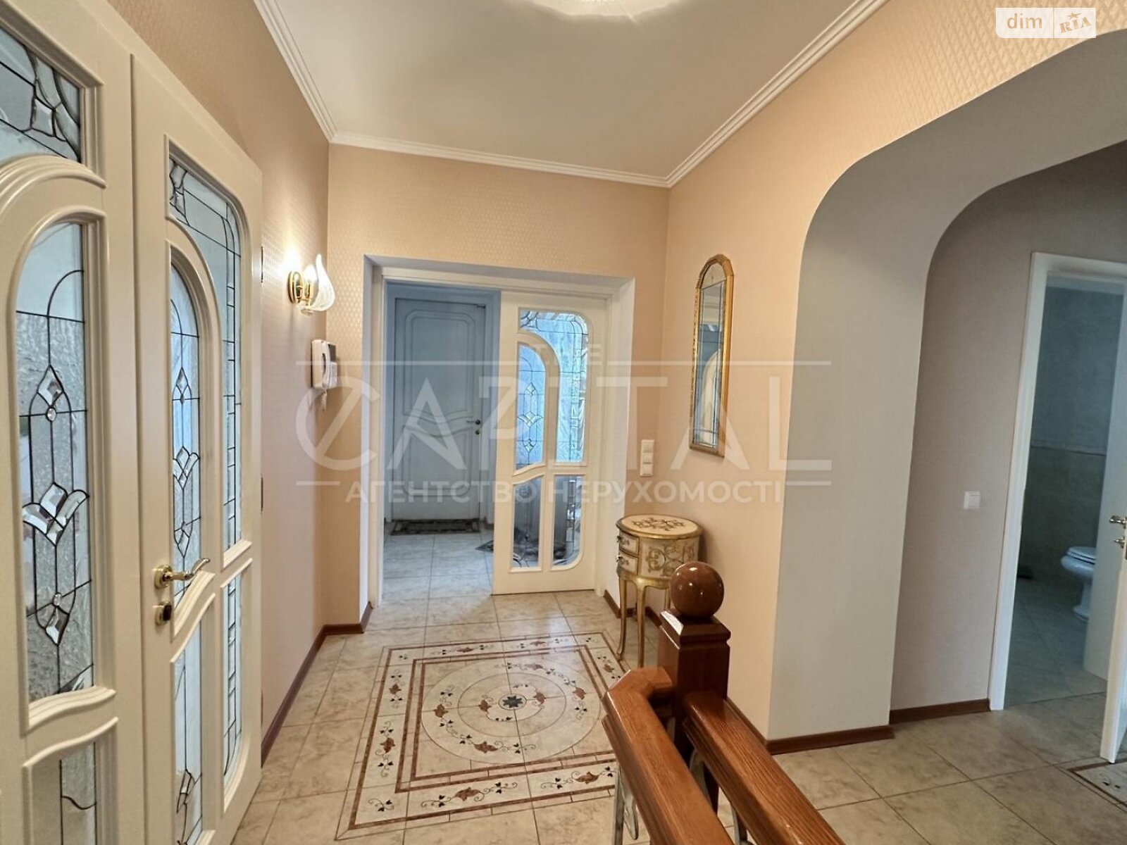 двоповерховий будинок з гаражем, 350 кв. м, цегла. Продаж у Хлепчі фото 1