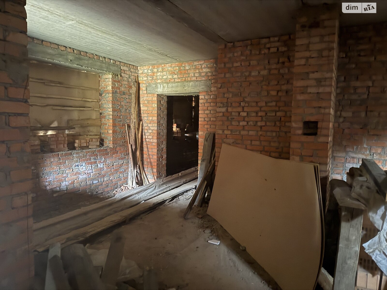 двухэтажный дом, 250 кв. м, кирпич. Продажа в Хмельнике фото 1 двухэтажный дом, 250 кв. м, кирпич. Продажа в Хмельнике фото 1