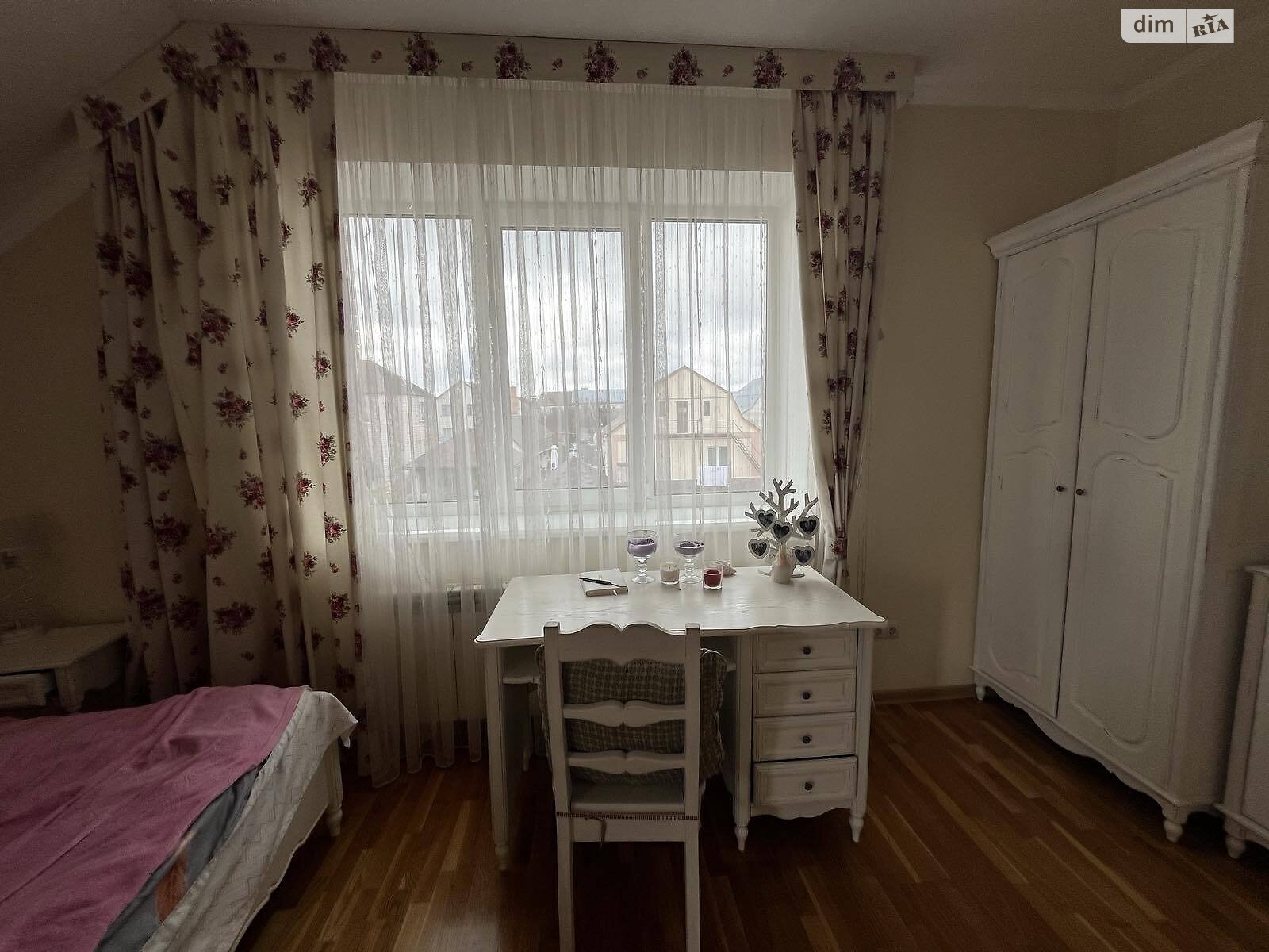 триповерховий будинок з балконом, 380 кв. м, цегла. Продаж в Хмільнику, район Хмільник фото 1