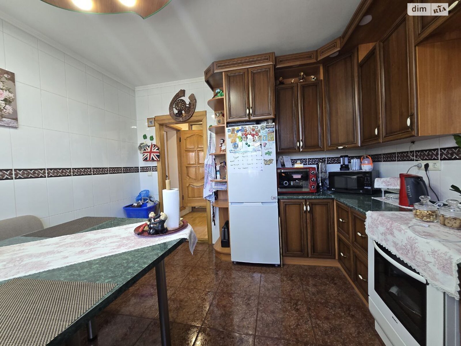 двоповерховий будинок з верандою, 260 кв. м, цегла. Продаж в Хмельницькому, район Автовокзал №1 фото 1 двоповерховий будинок з верандою, 260 кв. м, цегла. Продаж в Хмельницькому, район Автовокзал №1 фото 1