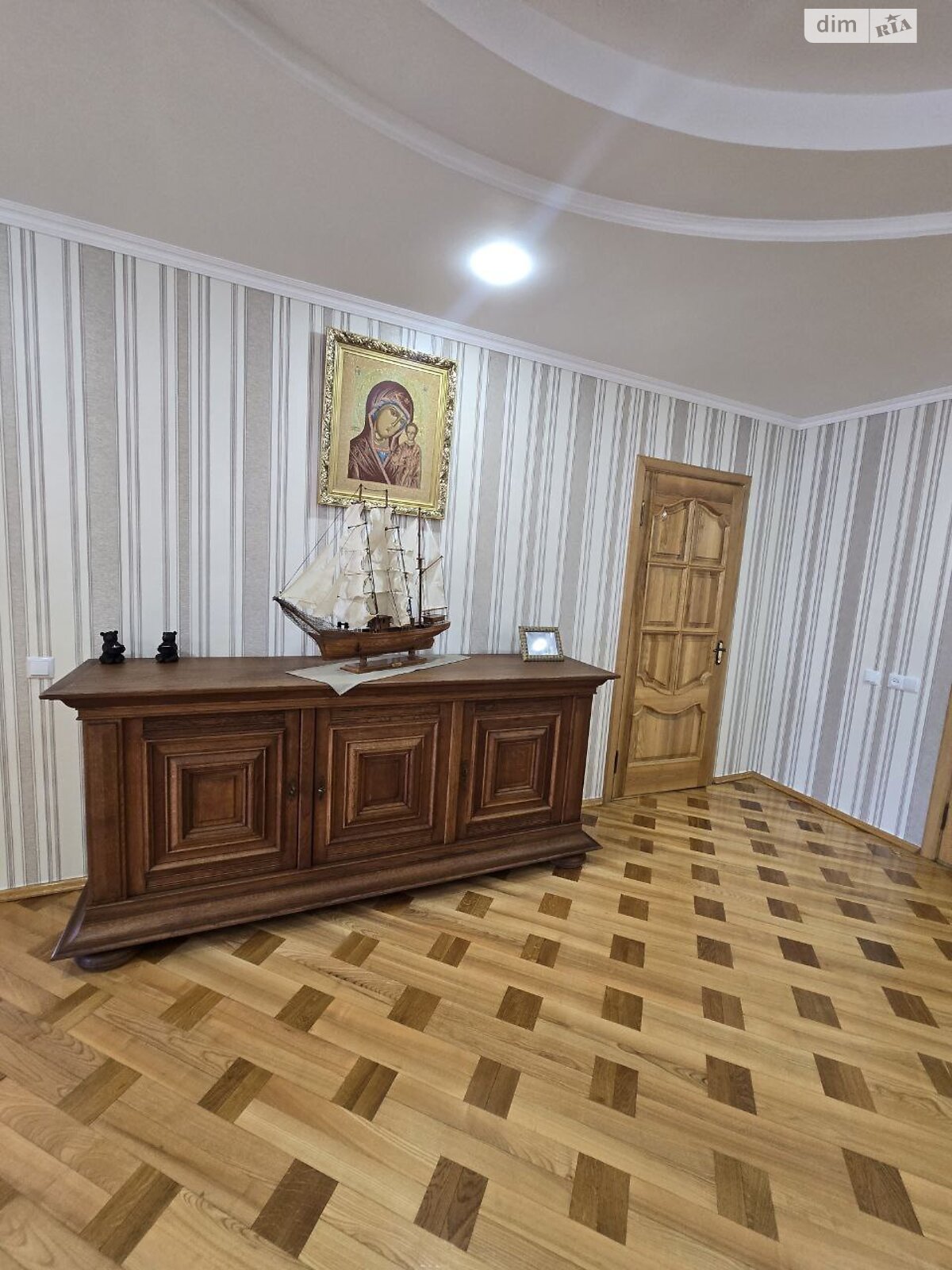двоповерховий будинок з верандою, 260 кв. м, цегла. Продаж в Хмельницькому, район Автовокзал №1 фото 1 двоповерховий будинок з верандою, 260 кв. м, цегла. Продаж в Хмельницькому, район Автовокзал №1 фото 1