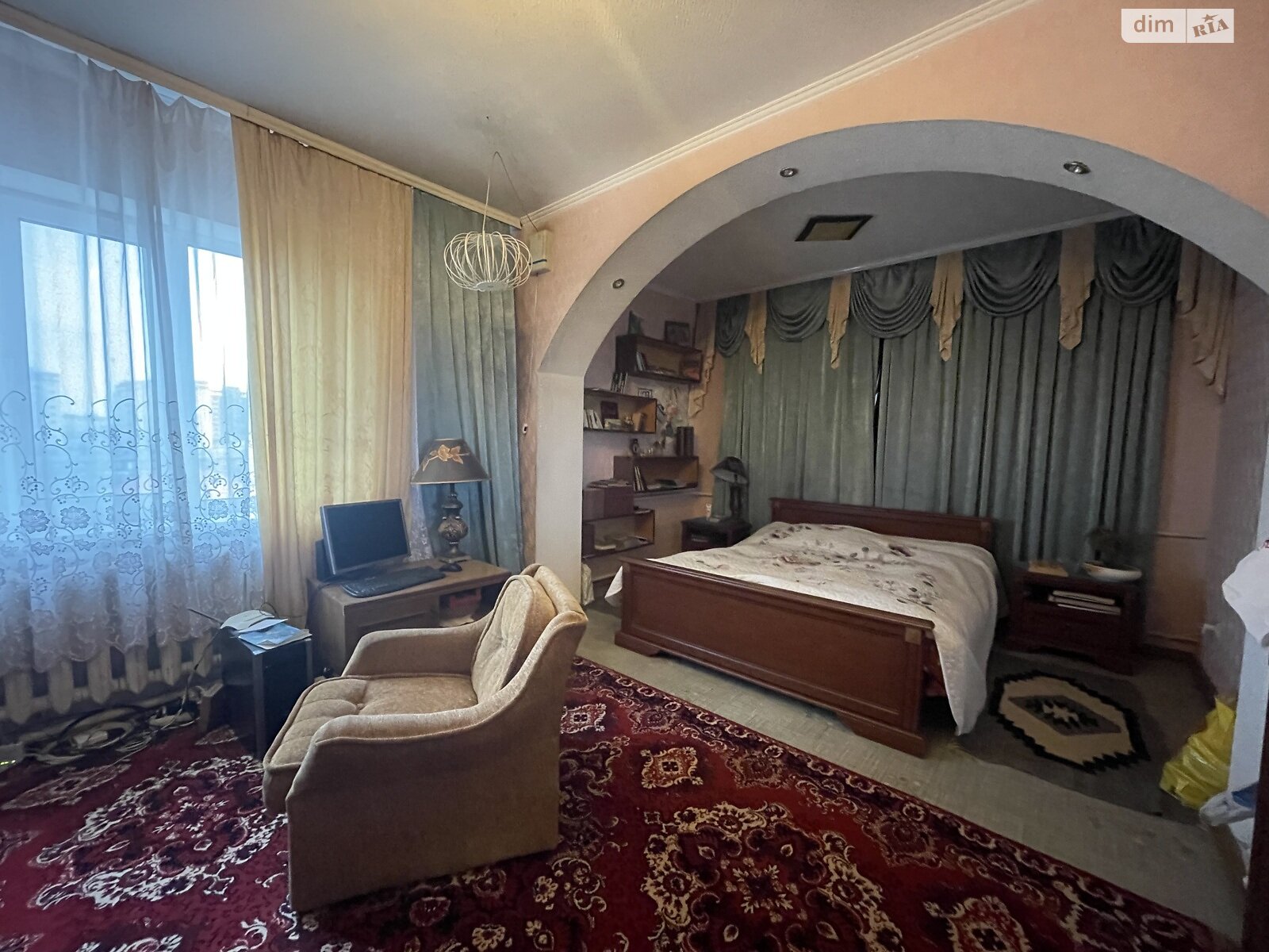 двухэтажный дом с гаражом, 345 кв. м, кирпич. Продажа в Хмельницком район Автовокзал №1 фото 1 двухэтажный дом с гаражом, 345 кв. м, кирпич. Продажа в Хмельницком район Автовокзал №1 фото 1