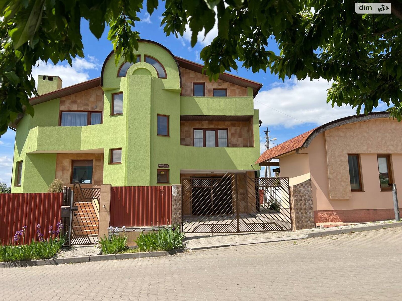 двухэтажный дом с мансардой, 331.7 кв. м, кирпич. Продажа в Хмельницком район Дивокрай фото 1 двухэтажный дом с мансардой, 331.7 кв. м, кирпич. Продажа в Хмельницком район Дивокрай фото 1