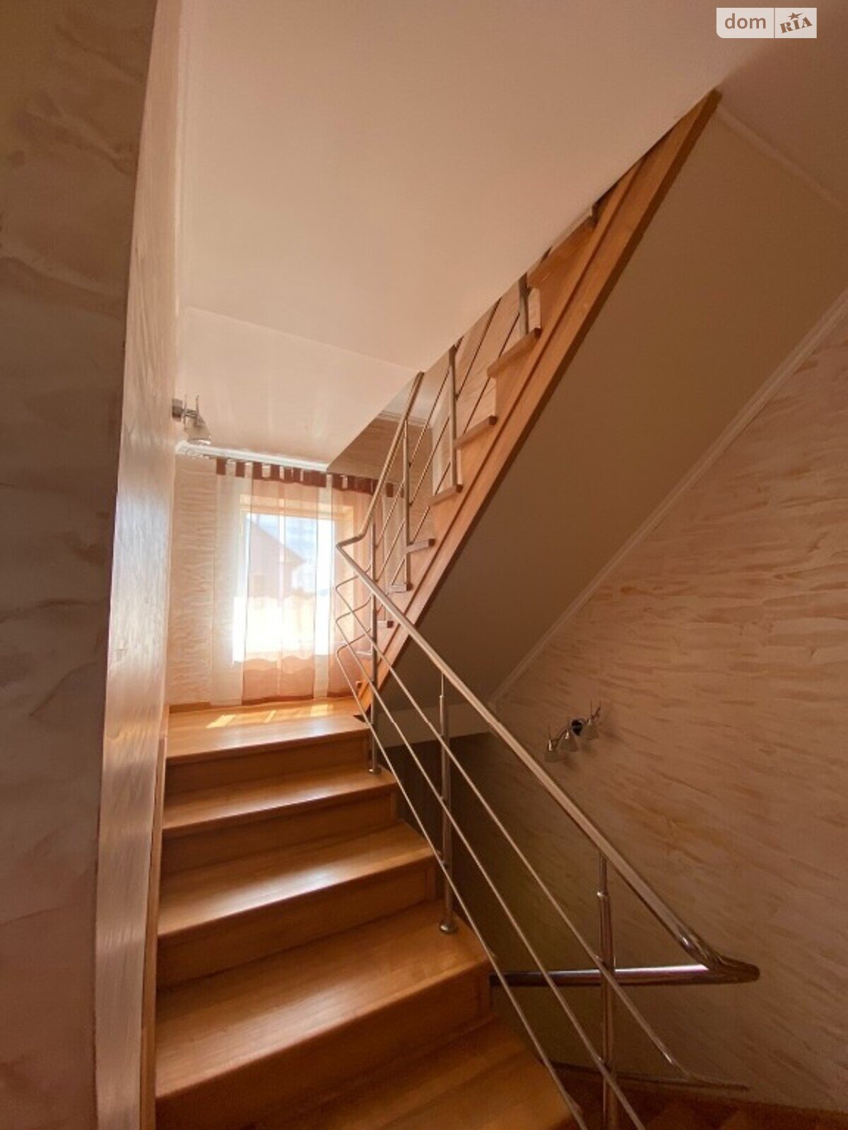 двоповерховий будинок з опаленням, 318.9 кв. м, кирпич. Продаж в Хмельницькому, район Дубове фото 1 двоповерховий будинок з опаленням, 318.9 кв. м, кирпич. Продаж в Хмельницькому, район Дубове фото 1