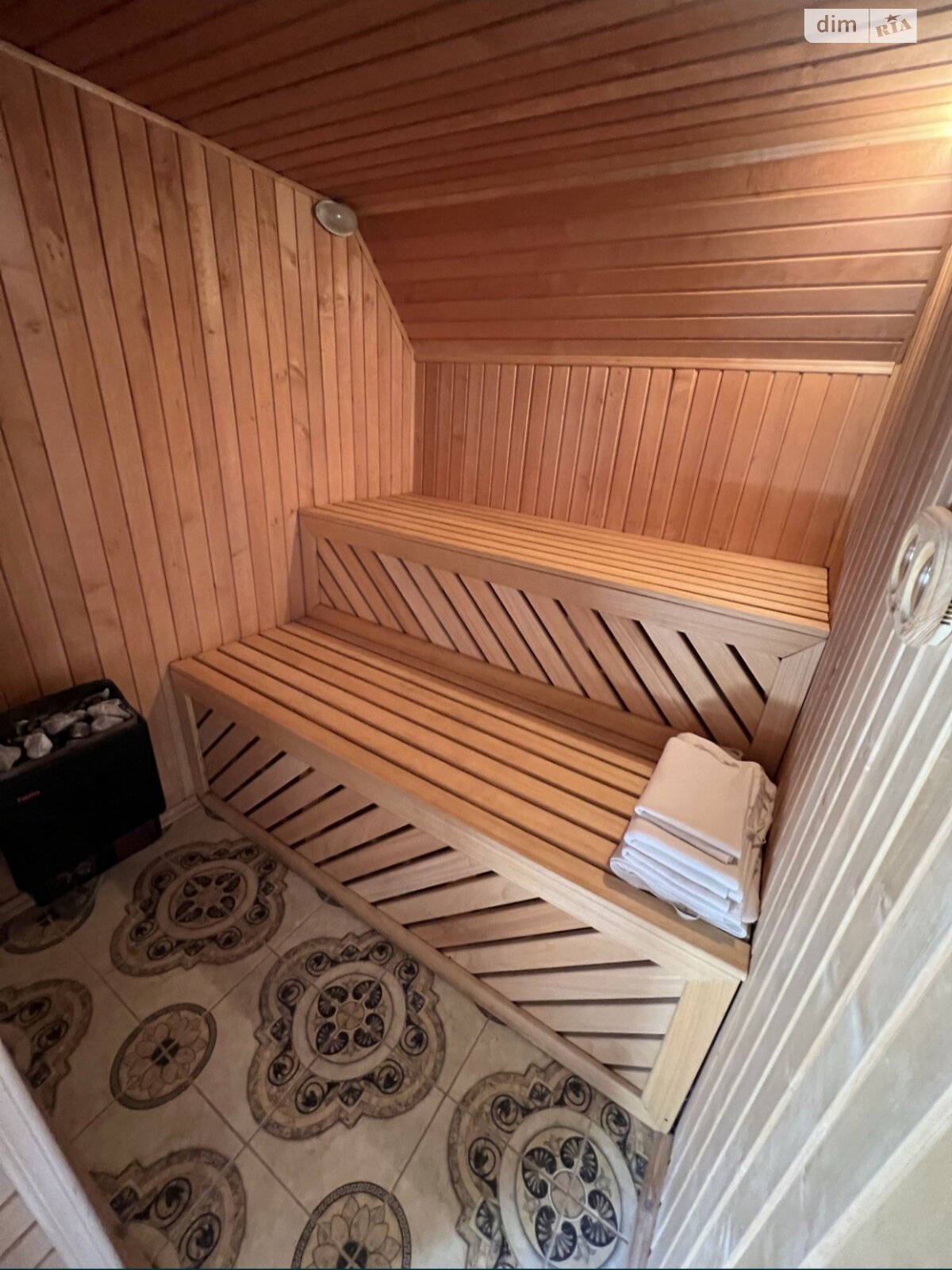 трехэтажный дом с гаражом, 348.7 кв. м, кирпич. Продажа в Хмельницком район Дубово фото 1 трехэтажный дом с гаражом, 348.7 кв. м, кирпич. Продажа в Хмельницком район Дубово фото 1