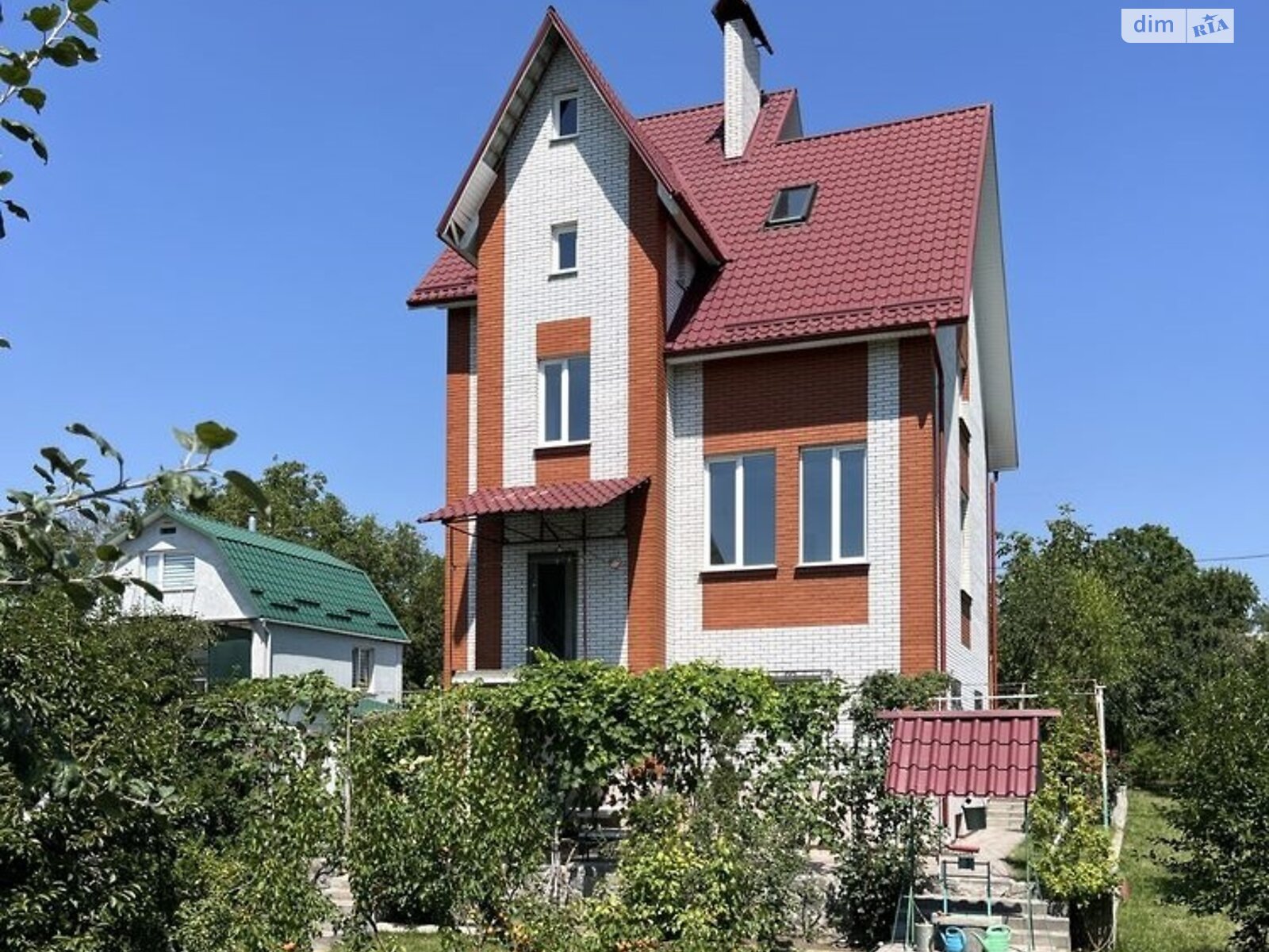 триповерховий будинок з гаражем, 348.7 кв. м, кирпич. Продаж в Хмельницькому, район Дубове фото 1 триповерховий будинок з гаражем, 348.7 кв. м, кирпич. Продаж в Хмельницькому, район Дубове фото 1