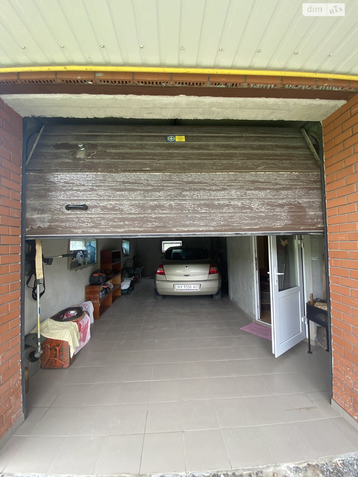 триповерховий будинок з гаражем, 348.7 кв. м, кирпич. Продаж в Хмельницькому, район Дубове фото 1 триповерховий будинок з гаражем, 348.7 кв. м, кирпич. Продаж в Хмельницькому, район Дубове фото 1