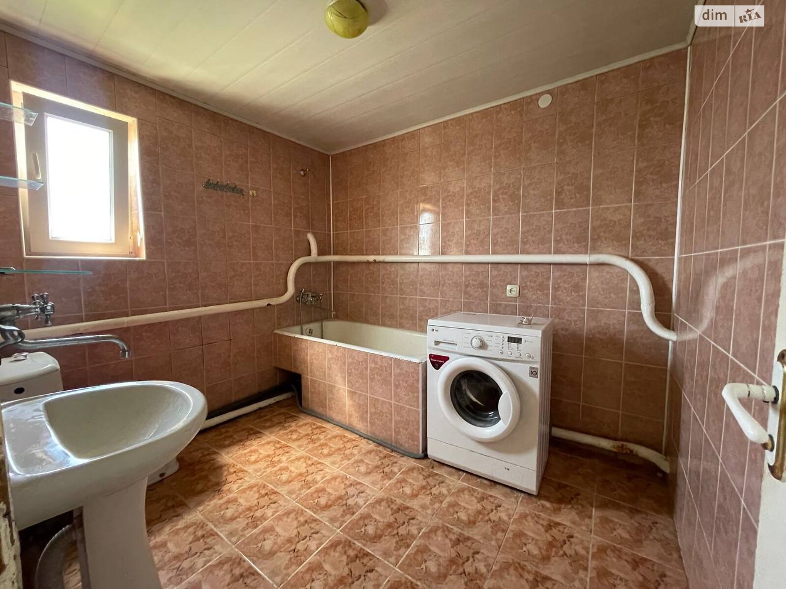 одноэтажный дом с гаражом, 63.9 кв. м, кирпич. Продажа в Хмельницком район Дубово фото 1 одноэтажный дом с гаражом, 63.9 кв. м, кирпич. Продажа в Хмельницком район Дубово фото 1