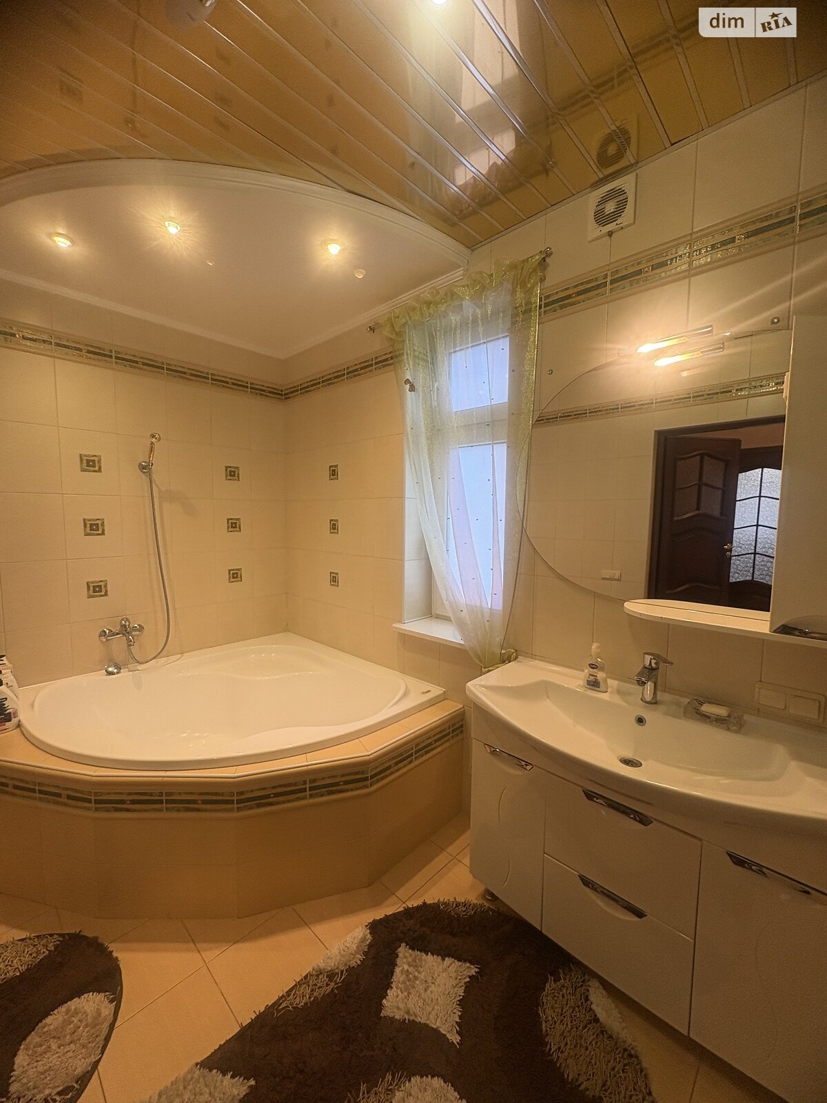 двухэтажный дом с верандой, 246 кв. м, кирпич. Продажа в Хмельницком район Фельштинский переезд фото 1 двухэтажный дом с верандой, 246 кв. м, кирпич. Продажа в Хмельницком район Фельштинский переезд фото 1