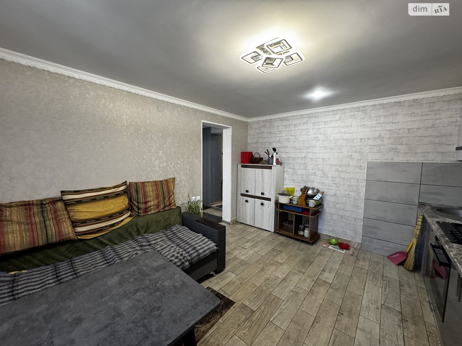 двоповерховий будинок з балконом, 85 кв. м, цегла. Продаж в Хмельницькому, район Лезневе фото 1 двоповерховий будинок з балконом, 85 кв. м, цегла. Продаж в Хмельницькому, район Лезневе фото 1
