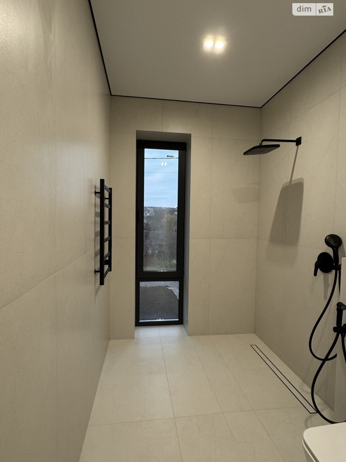 одноэтажный дом с ремонтом, 100 кв. м, кирпич. Продажа в Хмельницком район Лезневое фото 1