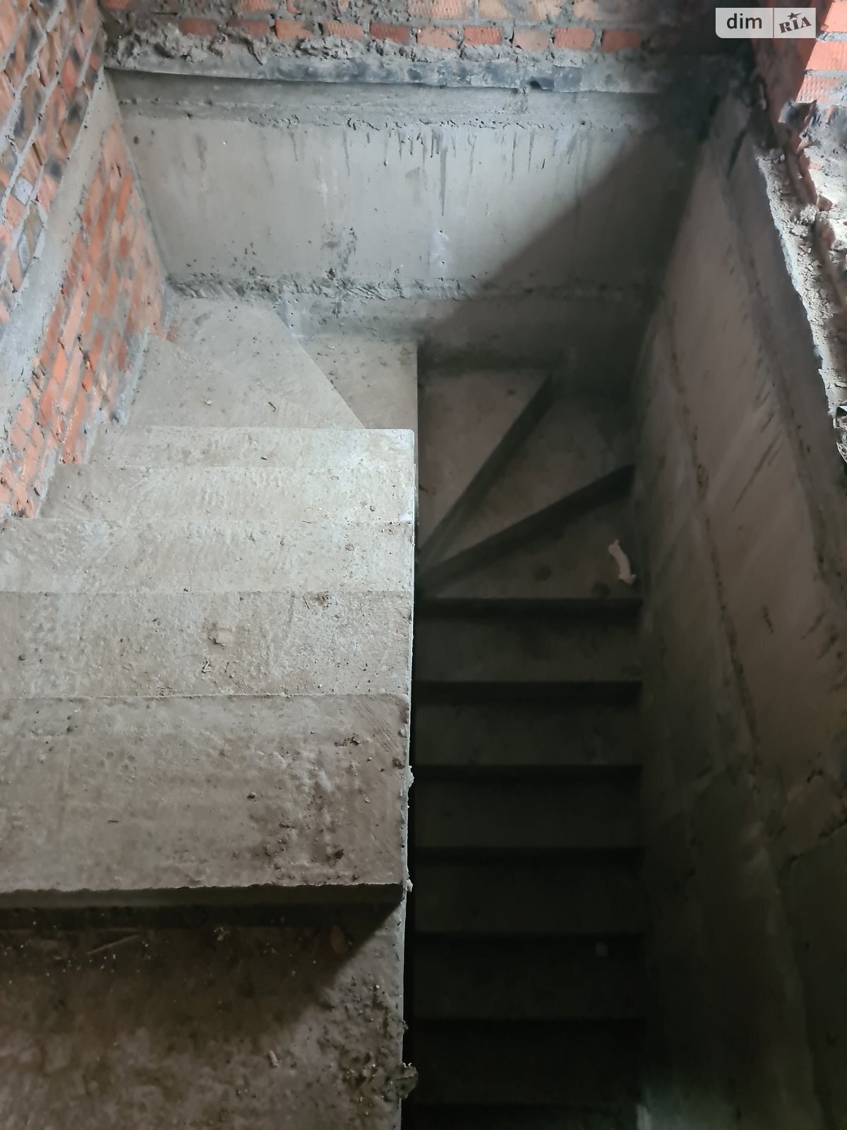 двоповерховий будинок, 160 кв. м, цегла. Продаж в Хмельницькому, район Лезневе фото 1 двоповерховий будинок, 160 кв. м, цегла. Продаж в Хмельницькому, район Лезневе фото 1