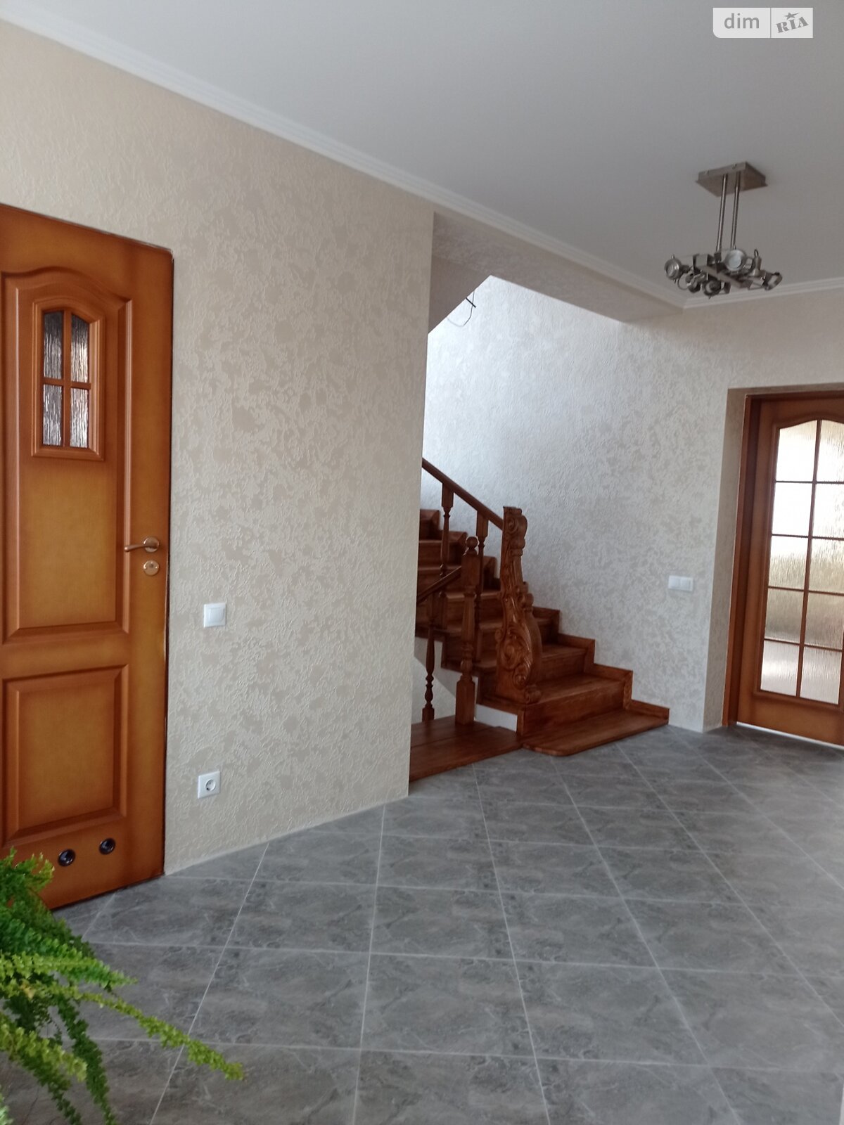 двоповерховий будинок з опаленням, 230.2 кв. м, цегла. Продаж в Хмельницькому, район Лезневе фото 1 двоповерховий будинок з опаленням, 230.2 кв. м, цегла. Продаж в Хмельницькому, район Лезневе фото 1