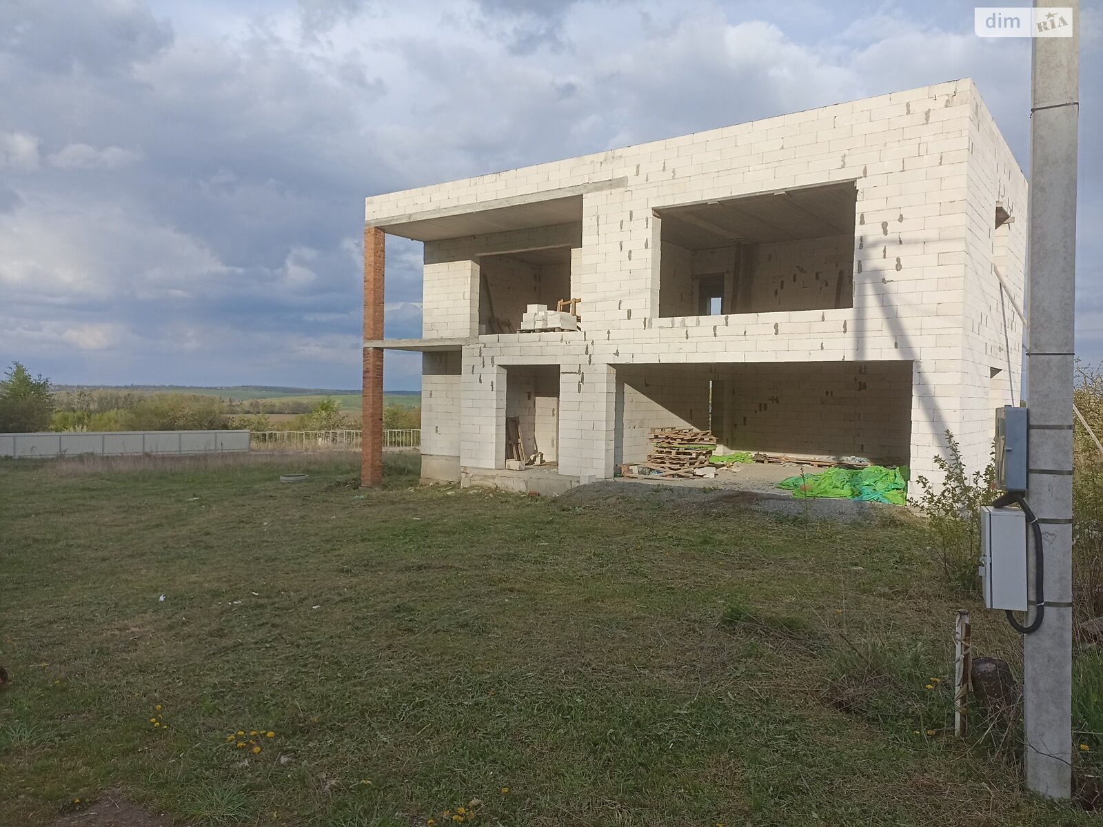 двухэтажный дом с гаражом, 250 кв. м, кирпич. Продажа в Хмельницком район Лезневое фото 1 двухэтажный дом с гаражом, 250 кв. м, кирпич. Продажа в Хмельницком район Лезневое фото 1