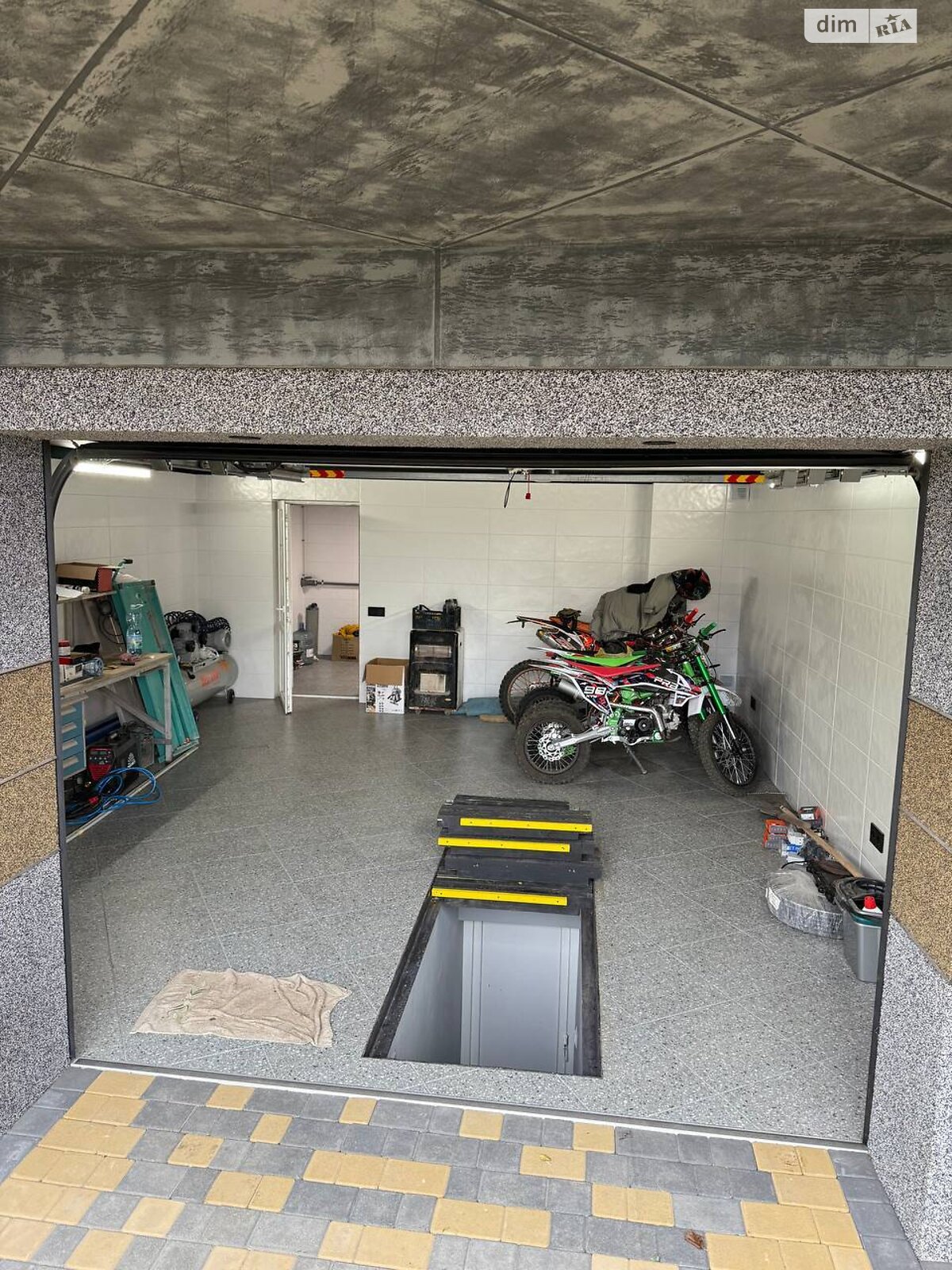 одноповерховий будинок з гаражем, 155 кв. м, цегла. Продаж в Хмельницькому, район Лезневе фото 1 одноповерховий будинок з гаражем, 155 кв. м, цегла. Продаж в Хмельницькому, район Лезневе фото 1