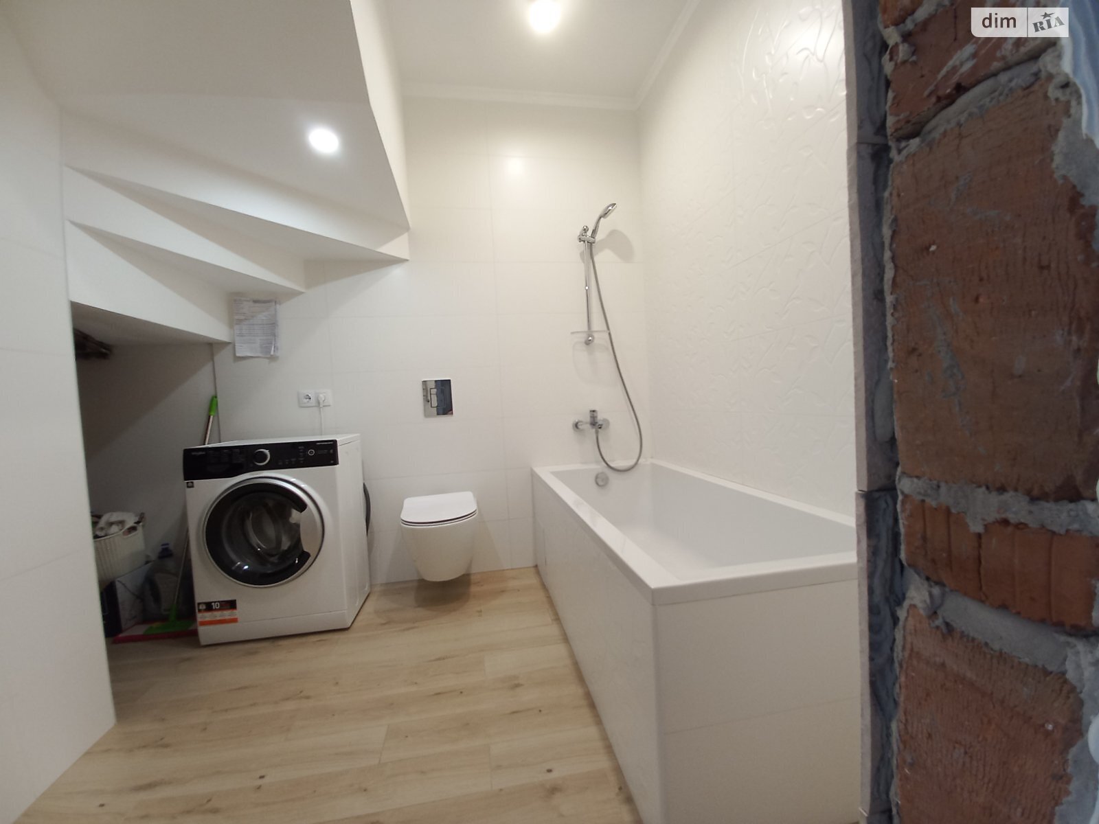 двухэтажный дом с балконом, 135.17 кв. м, кирпич. Продажа в Хмельницком район Лезневое фото 1 двухэтажный дом с балконом, 135.17 кв. м, кирпич. Продажа в Хмельницком район Лезневое фото 1