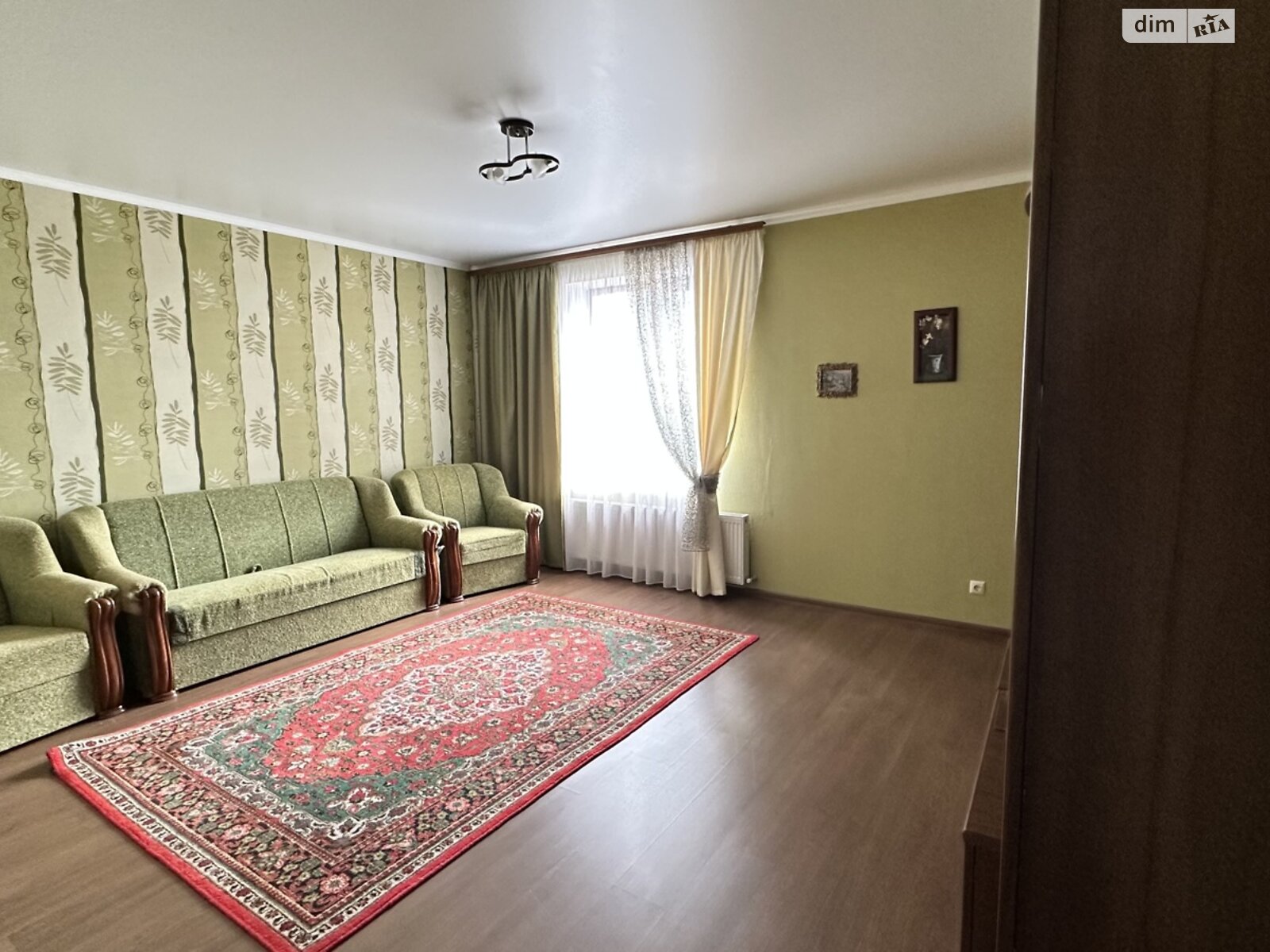 двухэтажный дом, 300 кв. м, кирпич. Продажа в Хмельницком район Лезневое фото 1 двухэтажный дом, 300 кв. м, кирпич. Продажа в Хмельницком район Лезневое фото 1