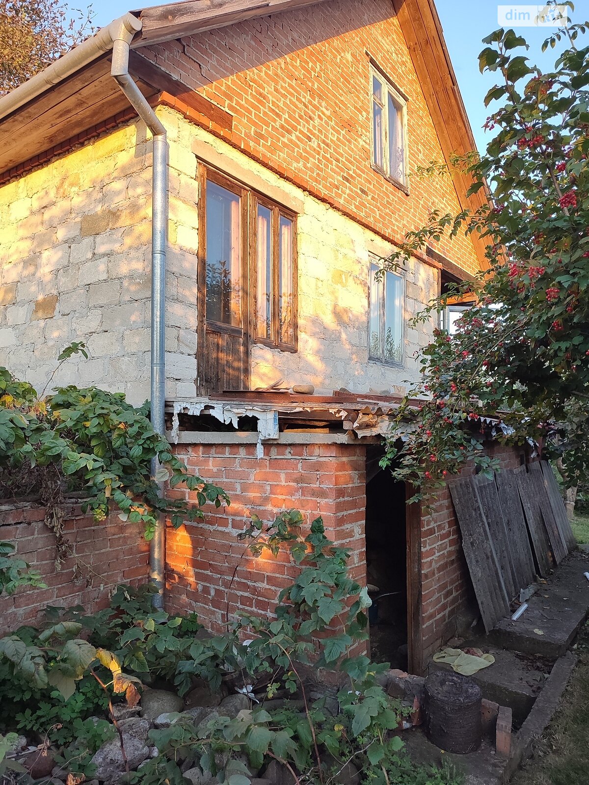 одноэтажный дом с мансардой, 80 кв. м, кирпич. Продажа в Хмельницком район Лезневое фото 1 одноэтажный дом с мансардой, 80 кв. м, кирпич. Продажа в Хмельницком район Лезневое фото 1