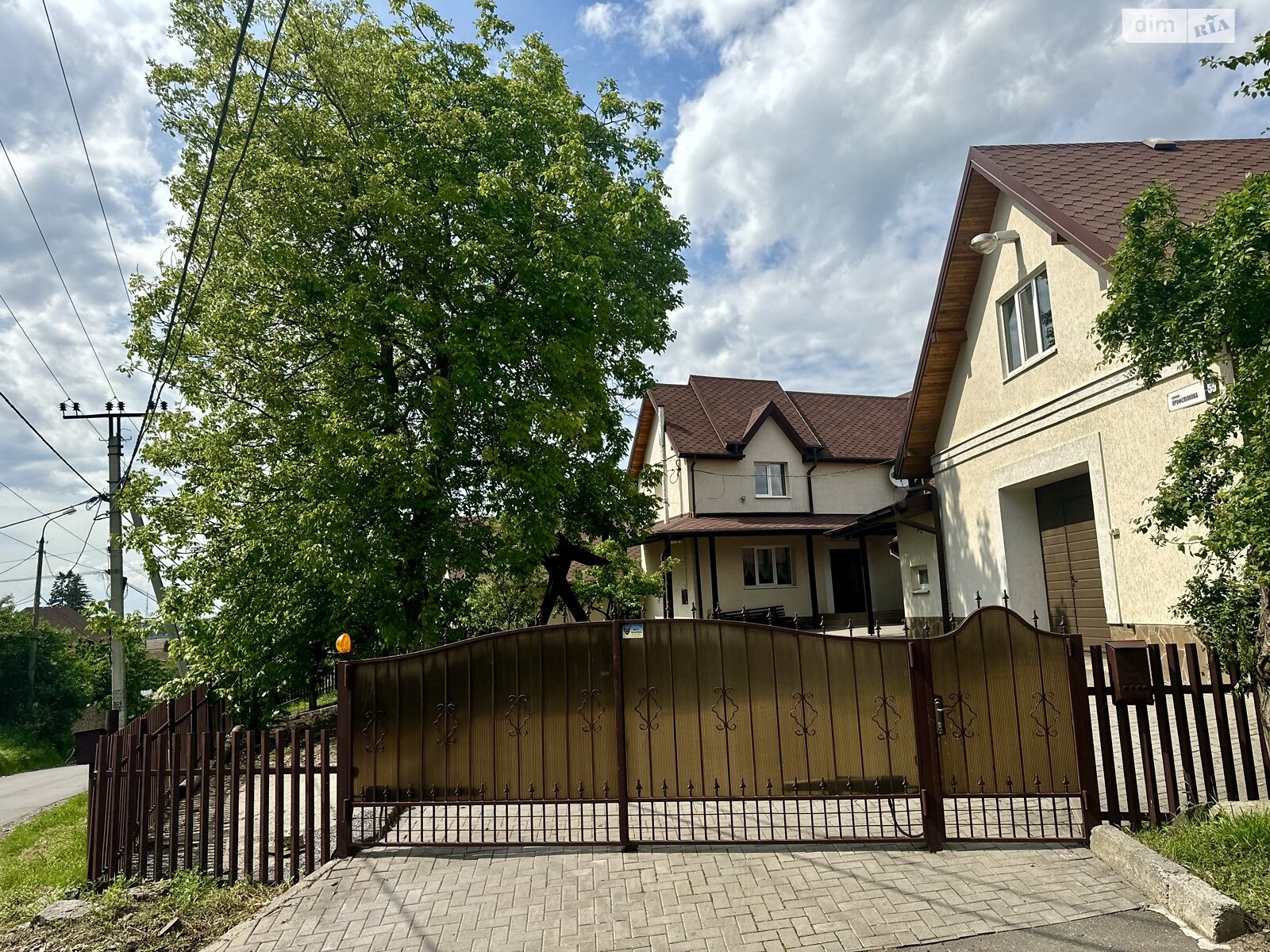 двоповерховий будинок з балконом, 167 кв. м, цегла. Продаж в Хмельницькому, район Лезневе фото 1 двоповерховий будинок з балконом, 167 кв. м, цегла. Продаж в Хмельницькому, район Лезневе фото 1