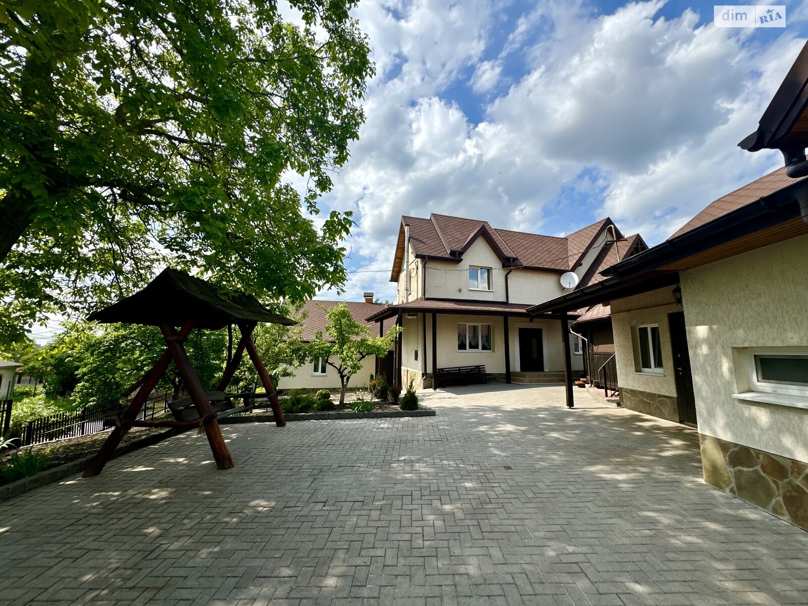 двоповерховий будинок з балконом, 167 кв. м, цегла. Продаж в Хмельницькому, район Лезневе фото 1 двоповерховий будинок з балконом, 167 кв. м, цегла. Продаж в Хмельницькому, район Лезневе фото 1