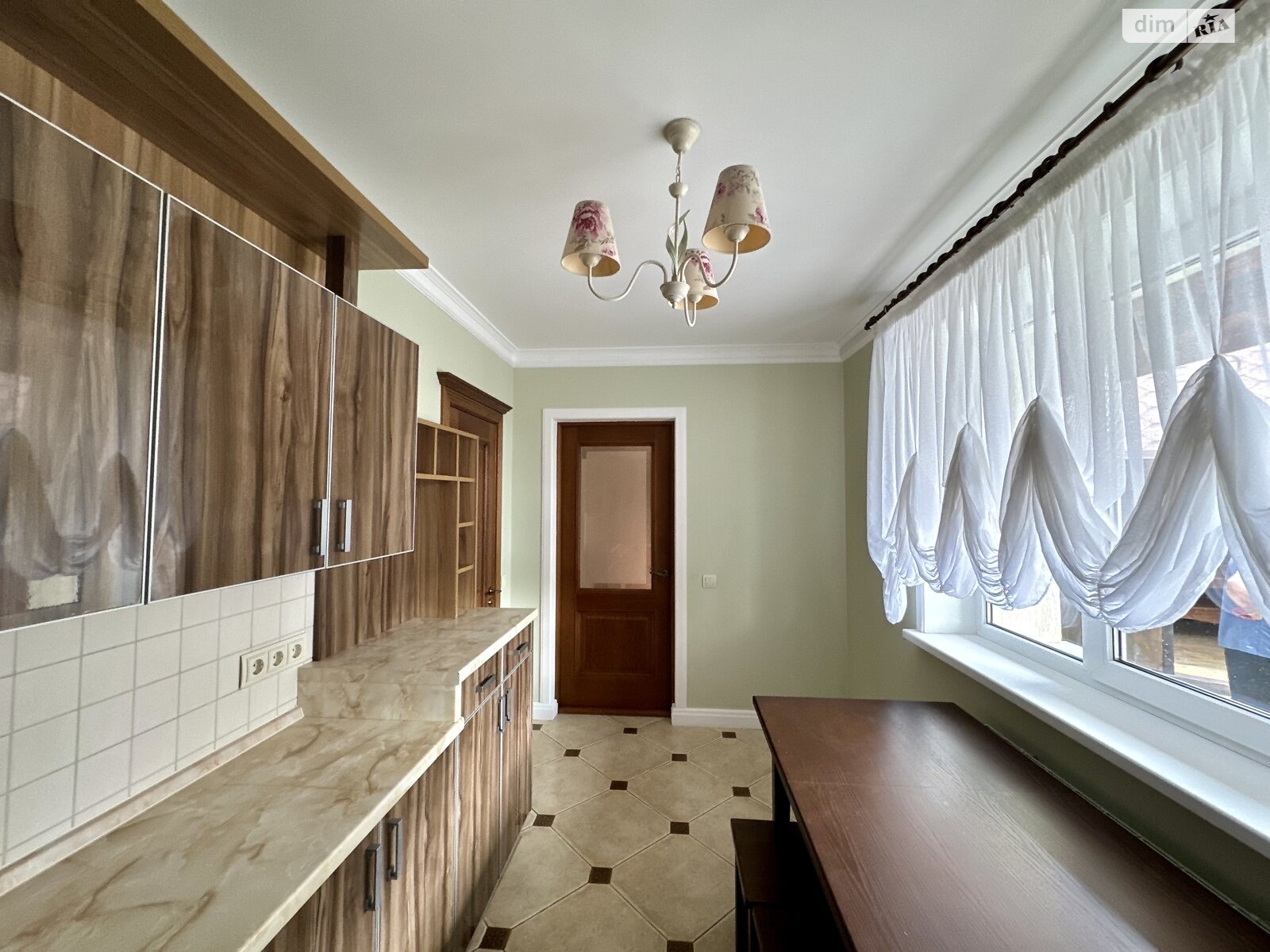 двоповерховий будинок з балконом, 167 кв. м, цегла. Продаж в Хмельницькому, район Лезневе фото 1 двоповерховий будинок з балконом, 167 кв. м, цегла. Продаж в Хмельницькому, район Лезневе фото 1