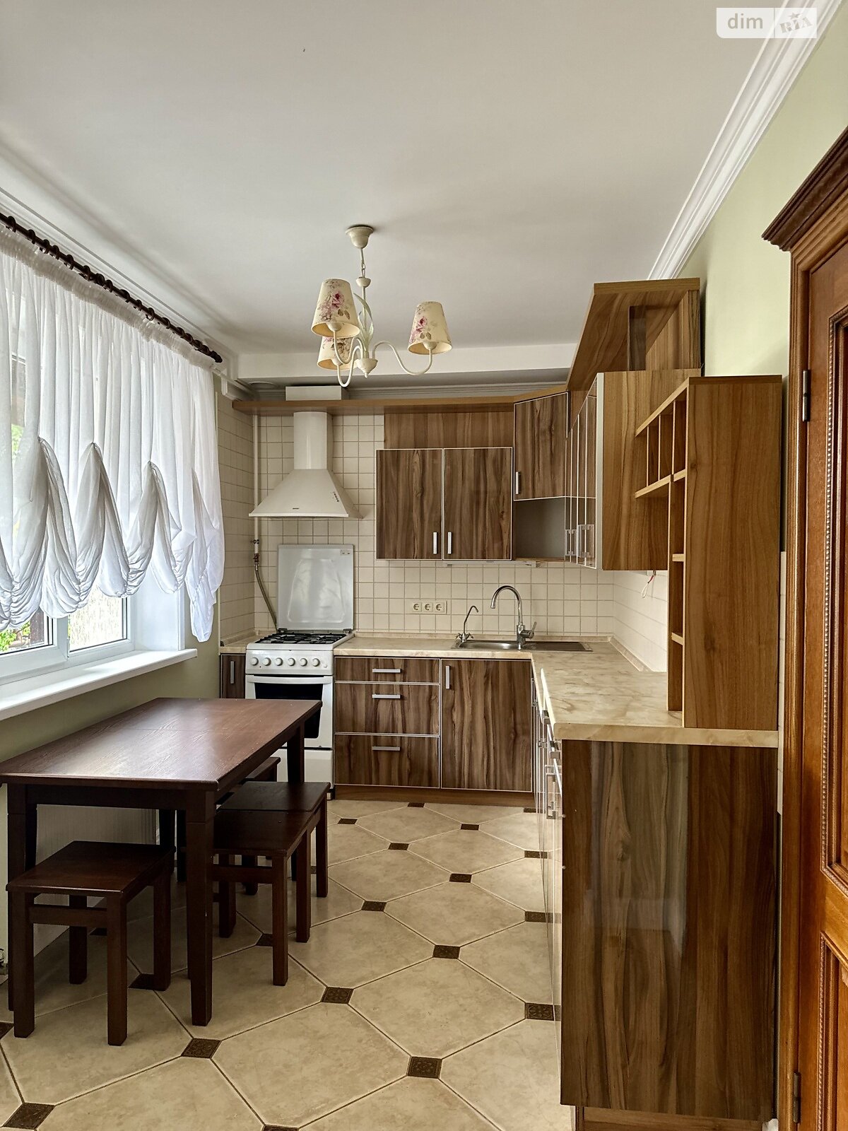 двоповерховий будинок з балконом, 167 кв. м, цегла. Продаж в Хмельницькому, район Лезневе фото 1 двоповерховий будинок з балконом, 167 кв. м, цегла. Продаж в Хмельницькому, район Лезневе фото 1