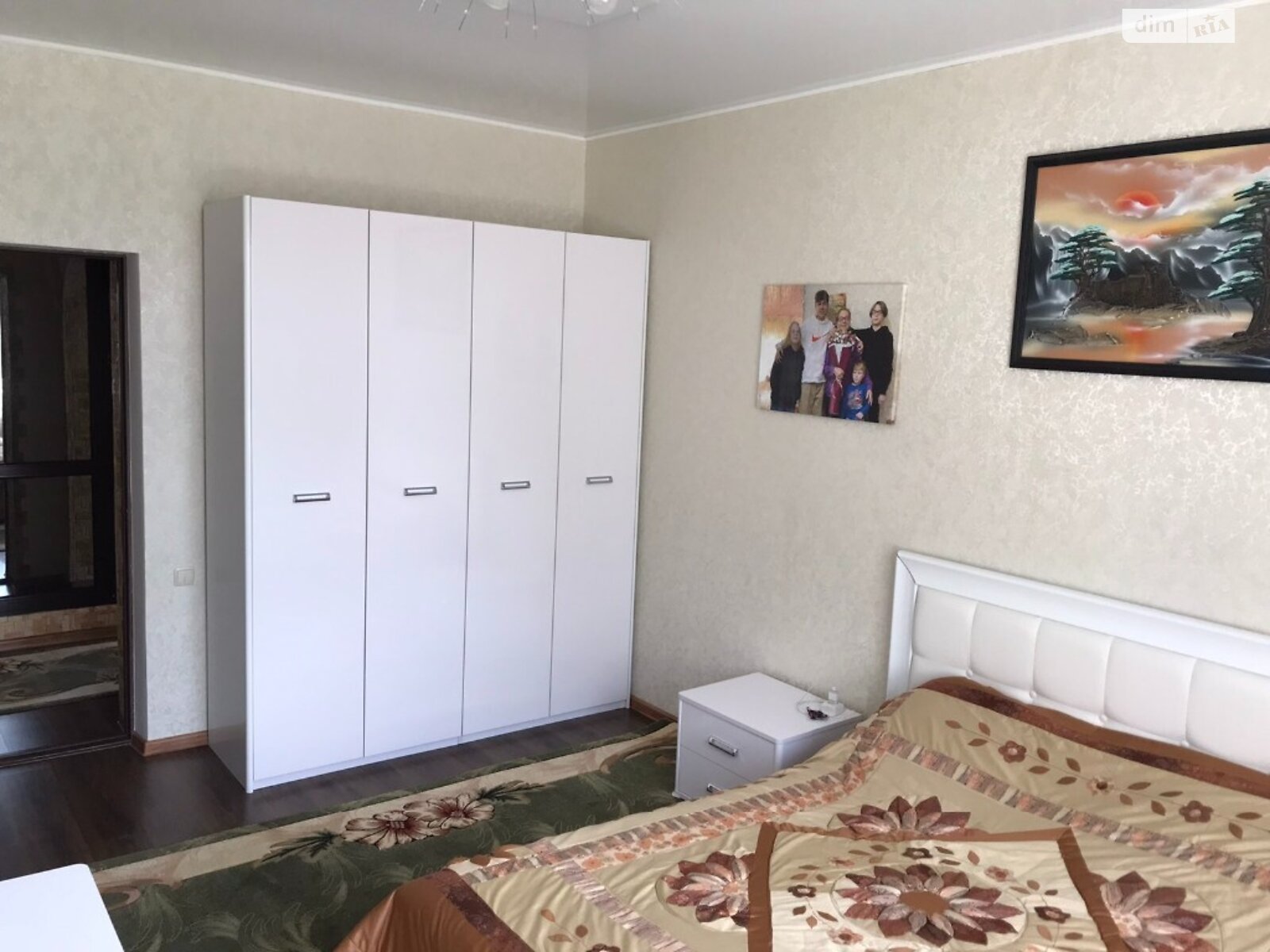 трехэтажный дом с ремонтом, 320 кв. м, кирпич. Продажа в Хмельницком район Лезневое фото 1