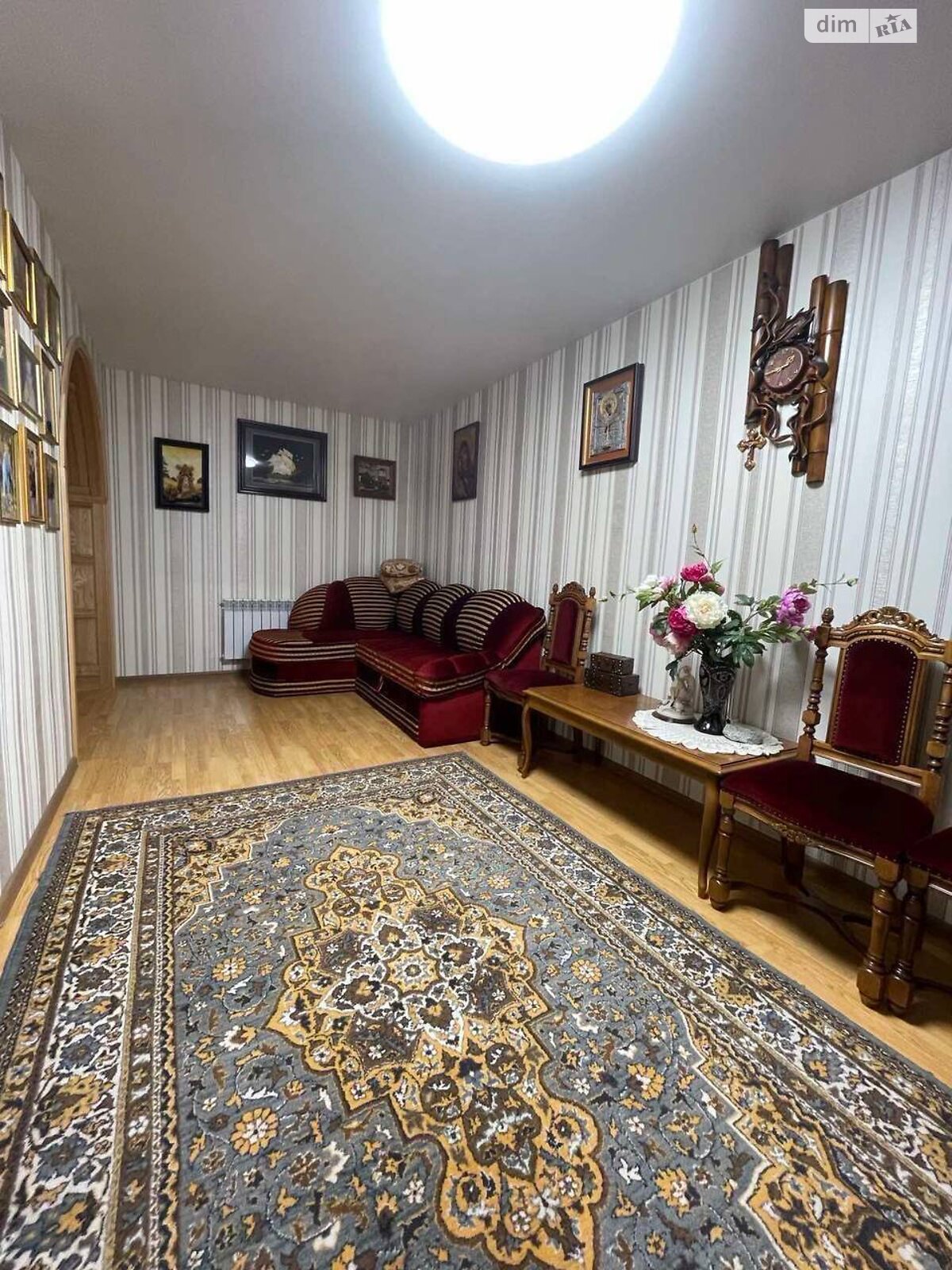 двоповерховий будинок, 213 кв. м, цегла. Продаж в Хмельницькому, район Лезневе фото 1 двоповерховий будинок, 213 кв. м, цегла. Продаж в Хмельницькому, район Лезневе фото 1