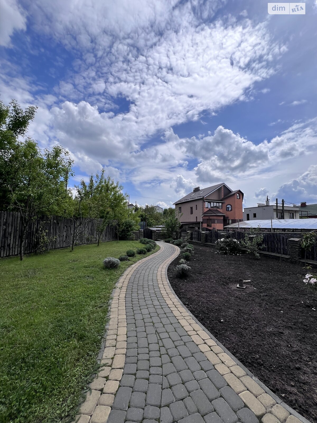 двоповерховий будинок з гаражем, 168 кв. м, цегла. Продаж в Хмельницькому, район Лезневе фото 1 двоповерховий будинок з гаражем, 168 кв. м, цегла. Продаж в Хмельницькому, район Лезневе фото 1