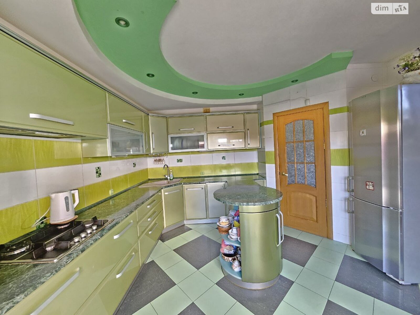 двоповерховий будинок, 331 кв. м, цегла. Продаж в Хмельницькому, район Лезневе фото 1 двоповерховий будинок, 331 кв. м, цегла. Продаж в Хмельницькому, район Лезневе фото 1