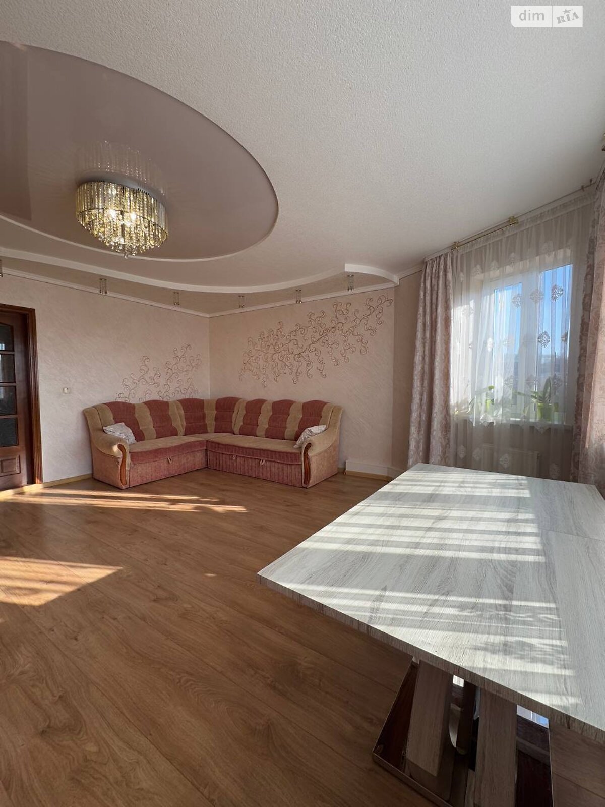 двоповерховий будинок з гаражем, 189 кв. м, кирпич. Продаж в Хмельницькому, район Лезневе фото 1 двоповерховий будинок з гаражем, 189 кв. м, кирпич. Продаж в Хмельницькому, район Лезневе фото 1