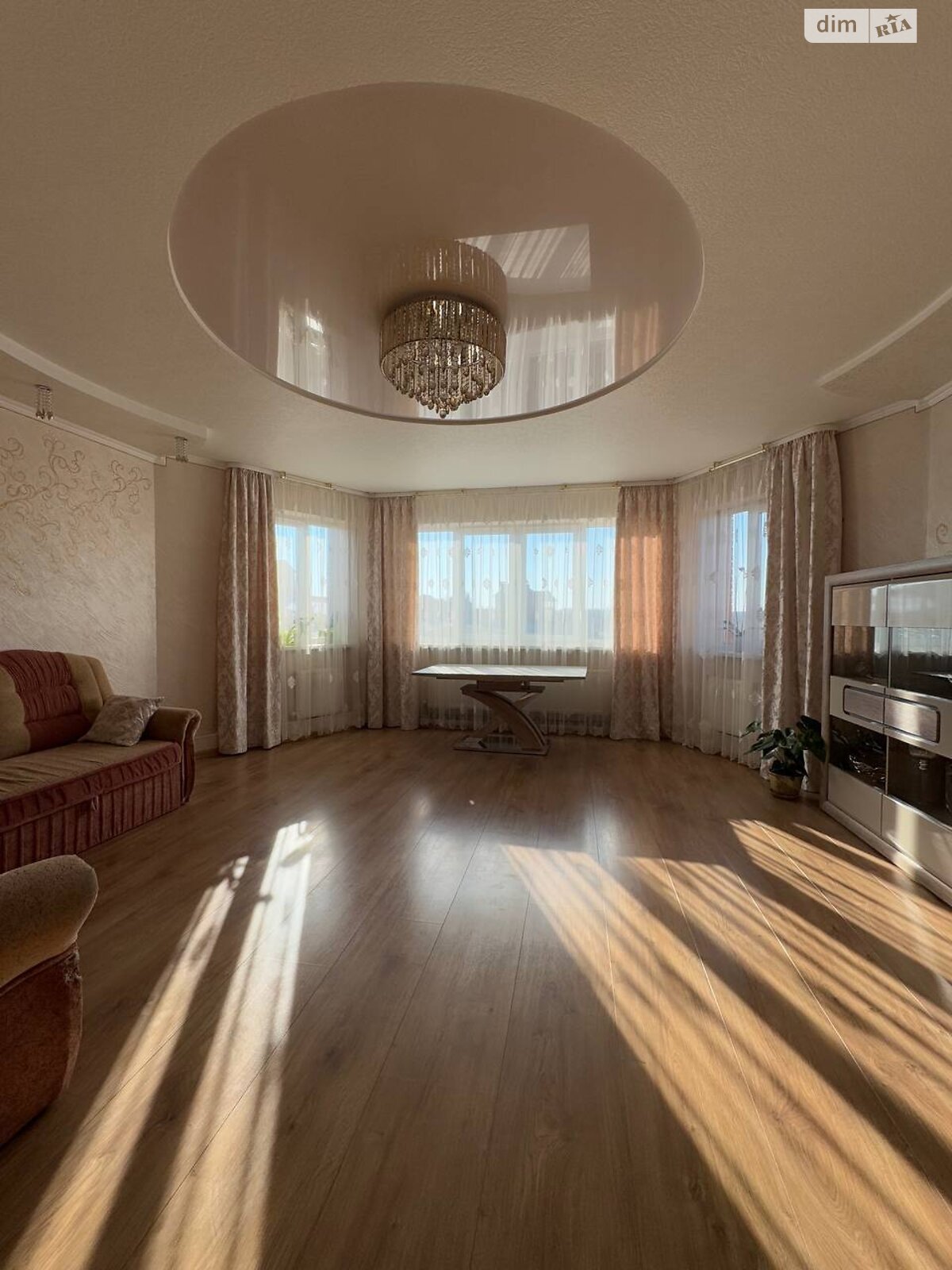 двоповерховий будинок з гаражем, 189 кв. м, кирпич. Продаж в Хмельницькому, район Лезневе фото 1 двоповерховий будинок з гаражем, 189 кв. м, кирпич. Продаж в Хмельницькому, район Лезневе фото 1