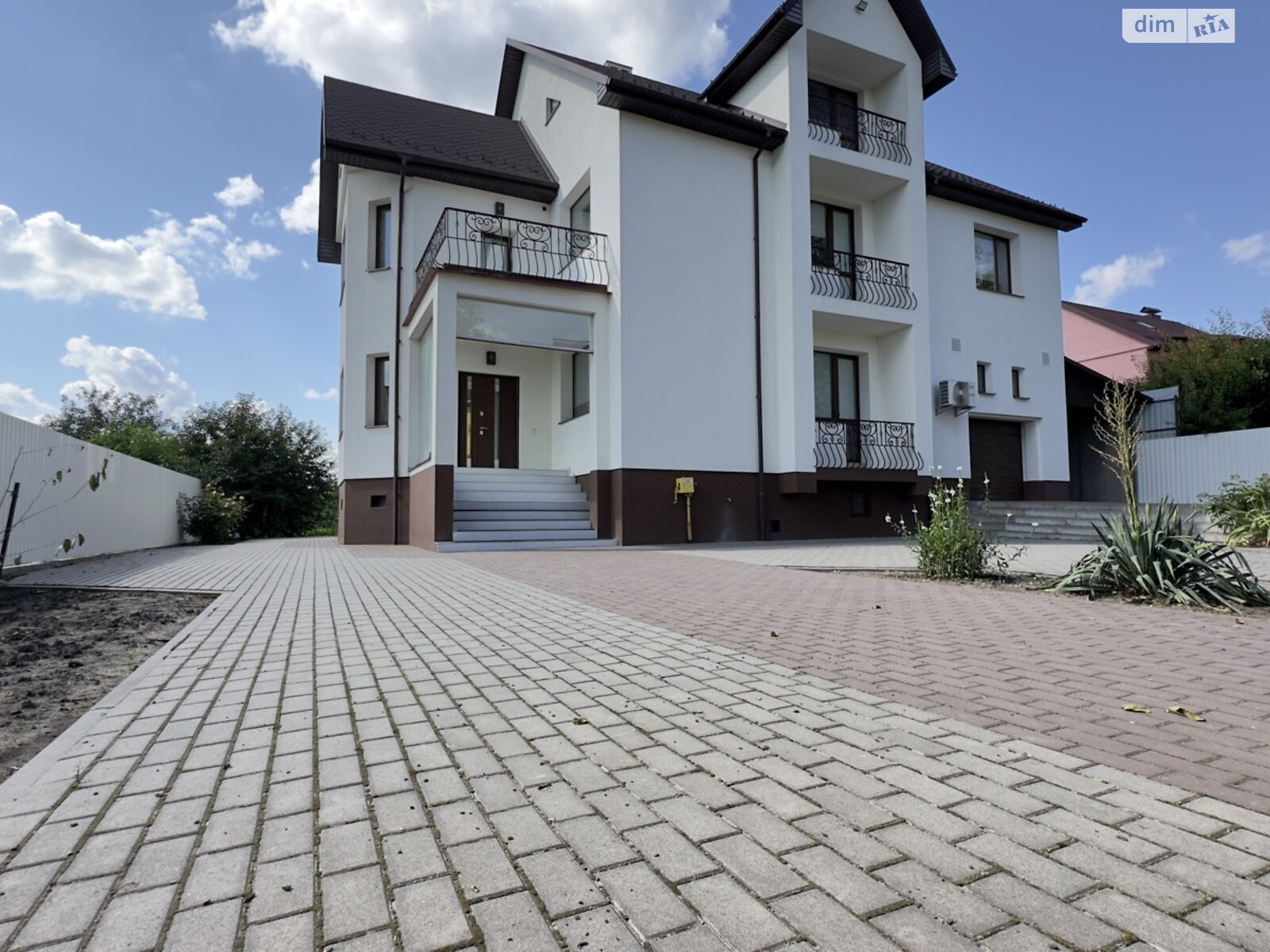 двоповерховий будинок з верандою, 343.5 кв. м, цегла. Продаж в Хмельницькому, район Лезневе фото 1 двоповерховий будинок з верандою, 343.5 кв. м, цегла. Продаж в Хмельницькому, район Лезневе фото 1