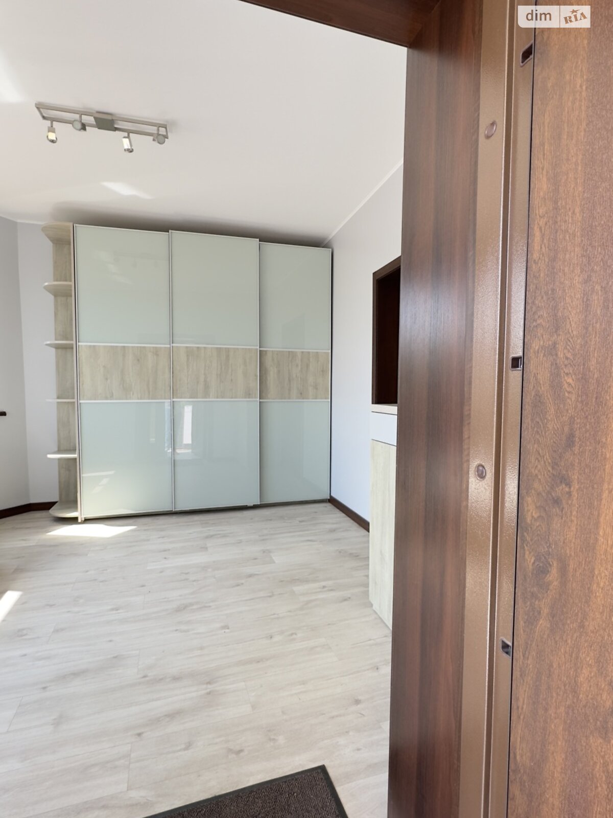 двоповерховий будинок з верандою, 343.5 кв. м, цегла. Продаж в Хмельницькому, район Лезневе фото 1 двоповерховий будинок з верандою, 343.5 кв. м, цегла. Продаж в Хмельницькому, район Лезневе фото 1