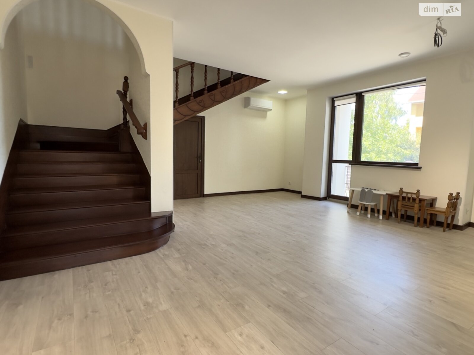 двоповерховий будинок з верандою, 343.5 кв. м, цегла. Продаж в Хмельницькому, район Лезневе фото 1 двоповерховий будинок з верандою, 343.5 кв. м, цегла. Продаж в Хмельницькому, район Лезневе фото 1