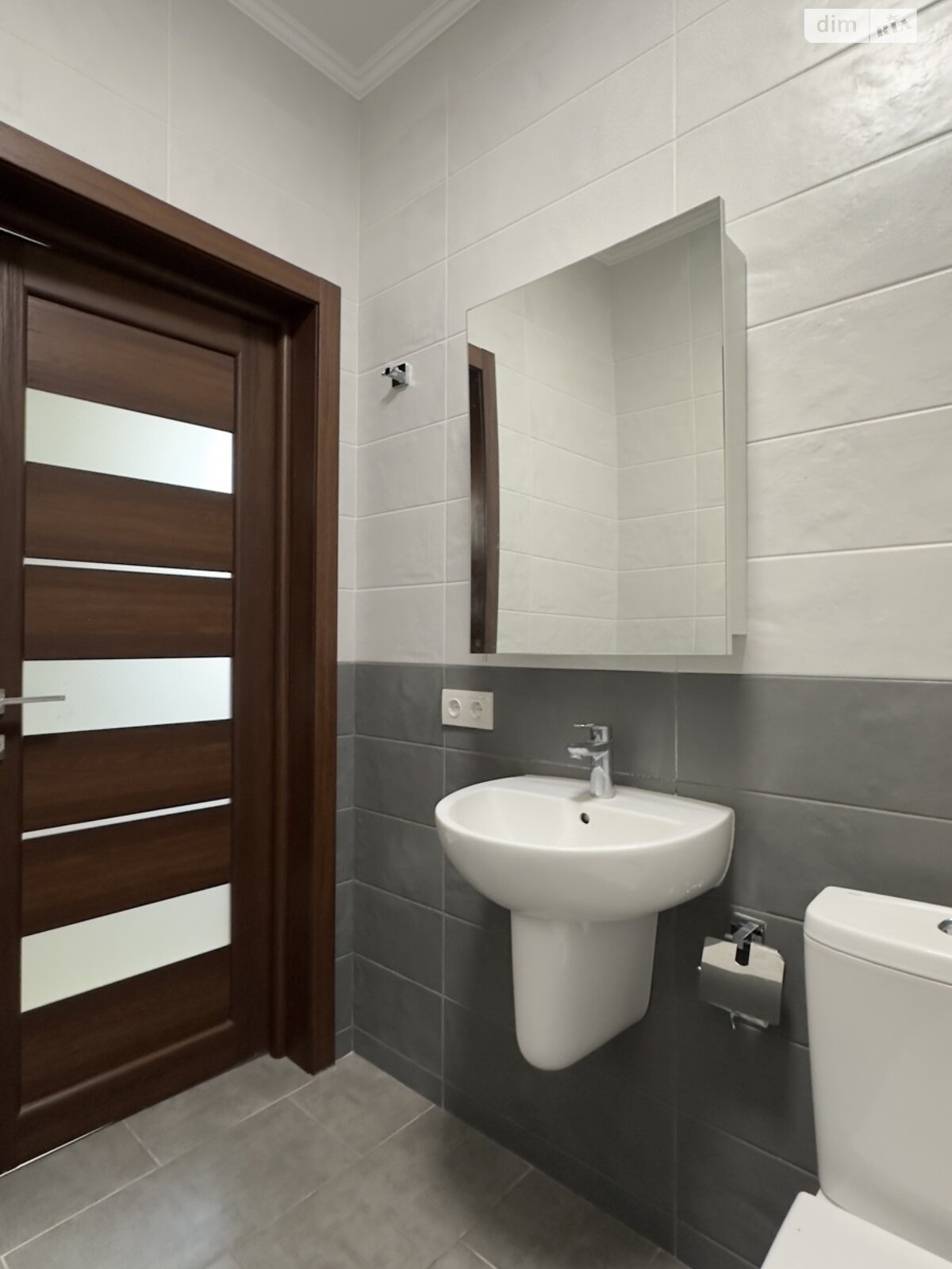 двоповерховий будинок з верандою, 343.5 кв. м, цегла. Продаж в Хмельницькому, район Лезневе фото 1 двоповерховий будинок з верандою, 343.5 кв. м, цегла. Продаж в Хмельницькому, район Лезневе фото 1