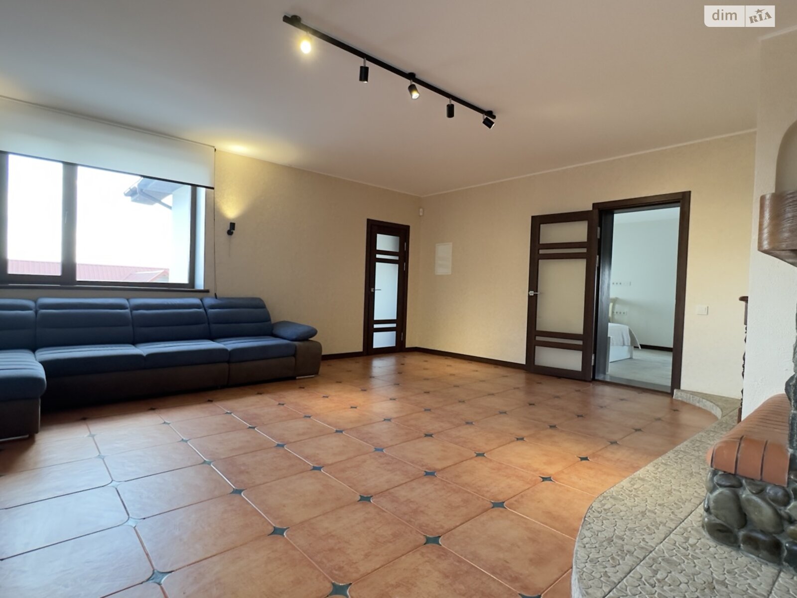 двоповерховий будинок з верандою, 343.5 кв. м, цегла. Продаж в Хмельницькому, район Лезневе фото 1 двоповерховий будинок з верандою, 343.5 кв. м, цегла. Продаж в Хмельницькому, район Лезневе фото 1