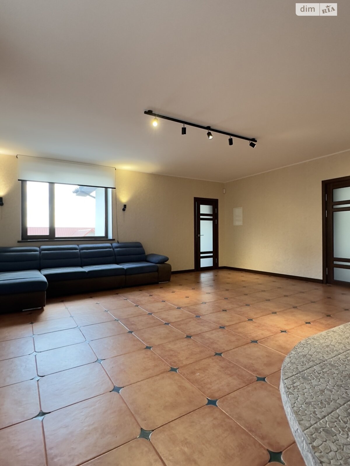 двоповерховий будинок з верандою, 343.5 кв. м, цегла. Продаж в Хмельницькому, район Лезневе фото 1 двоповерховий будинок з верандою, 343.5 кв. м, цегла. Продаж в Хмельницькому, район Лезневе фото 1