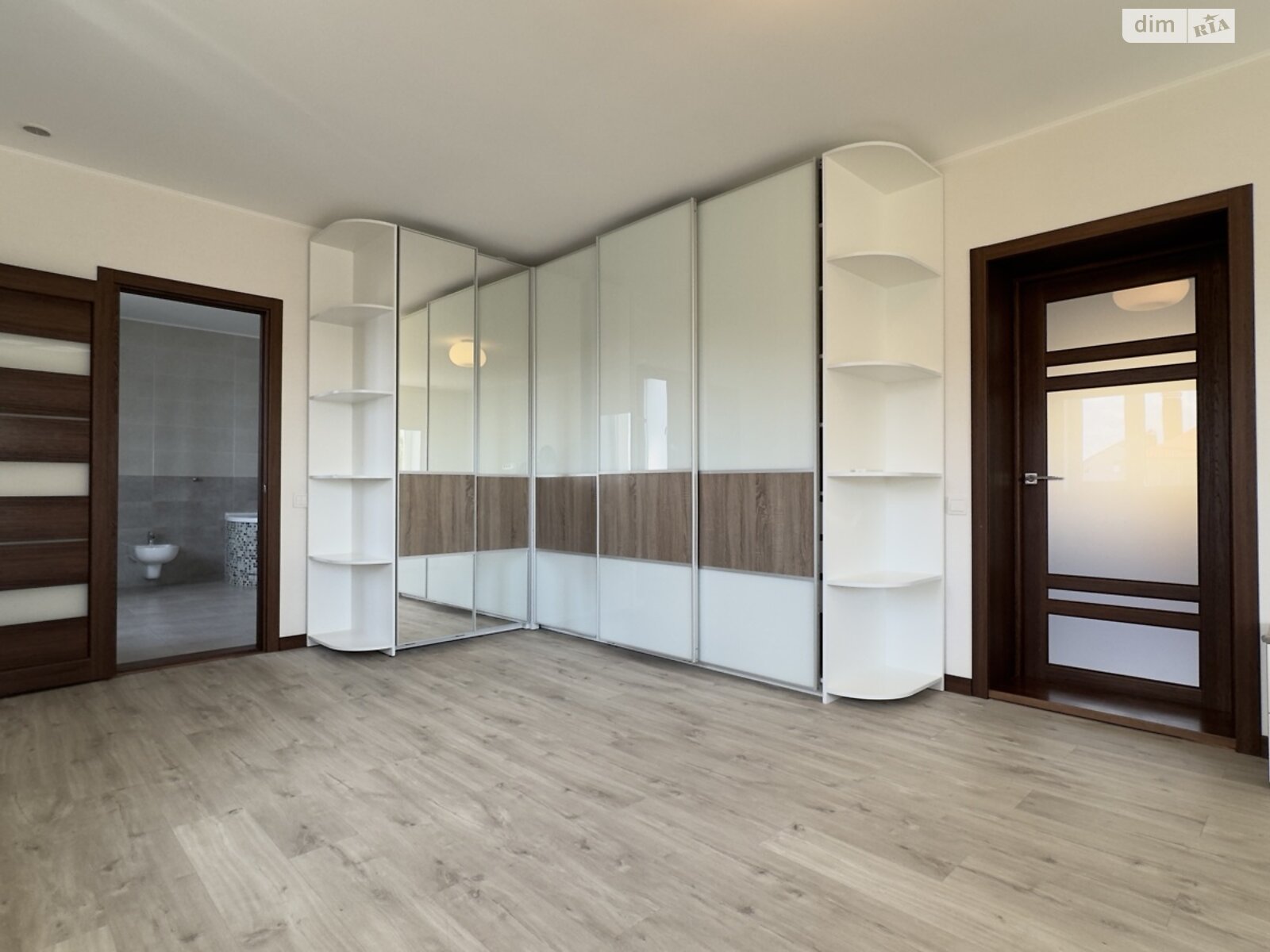 двоповерховий будинок з верандою, 343.5 кв. м, цегла. Продаж в Хмельницькому, район Лезневе фото 1 двоповерховий будинок з верандою, 343.5 кв. м, цегла. Продаж в Хмельницькому, район Лезневе фото 1